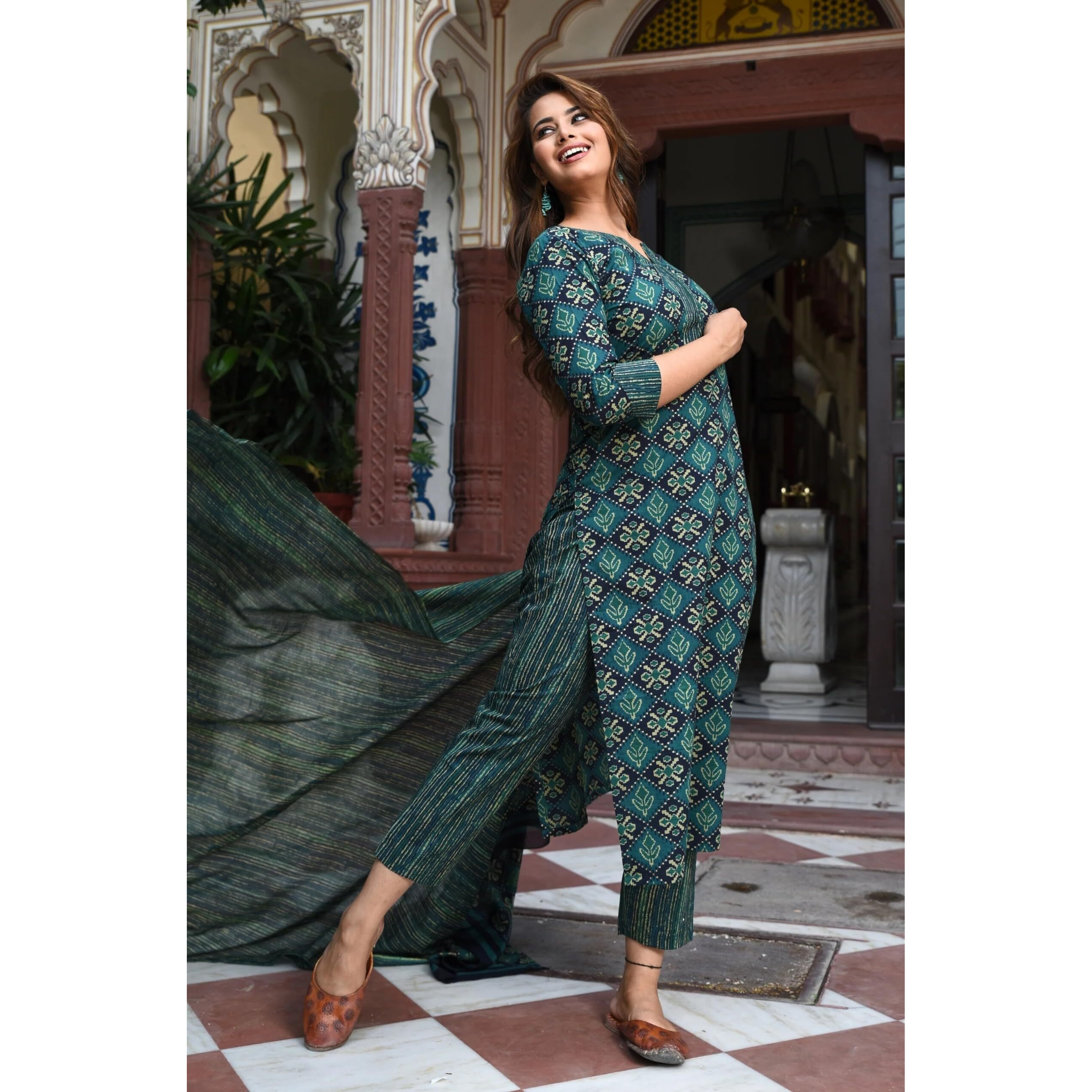 LookMark Women's Printed Cotton Blend Straight Kurta Pant Dupatta Set - Stylish Ethnic Wear for Women (AZ-LM-OG-KS2116-M) Green