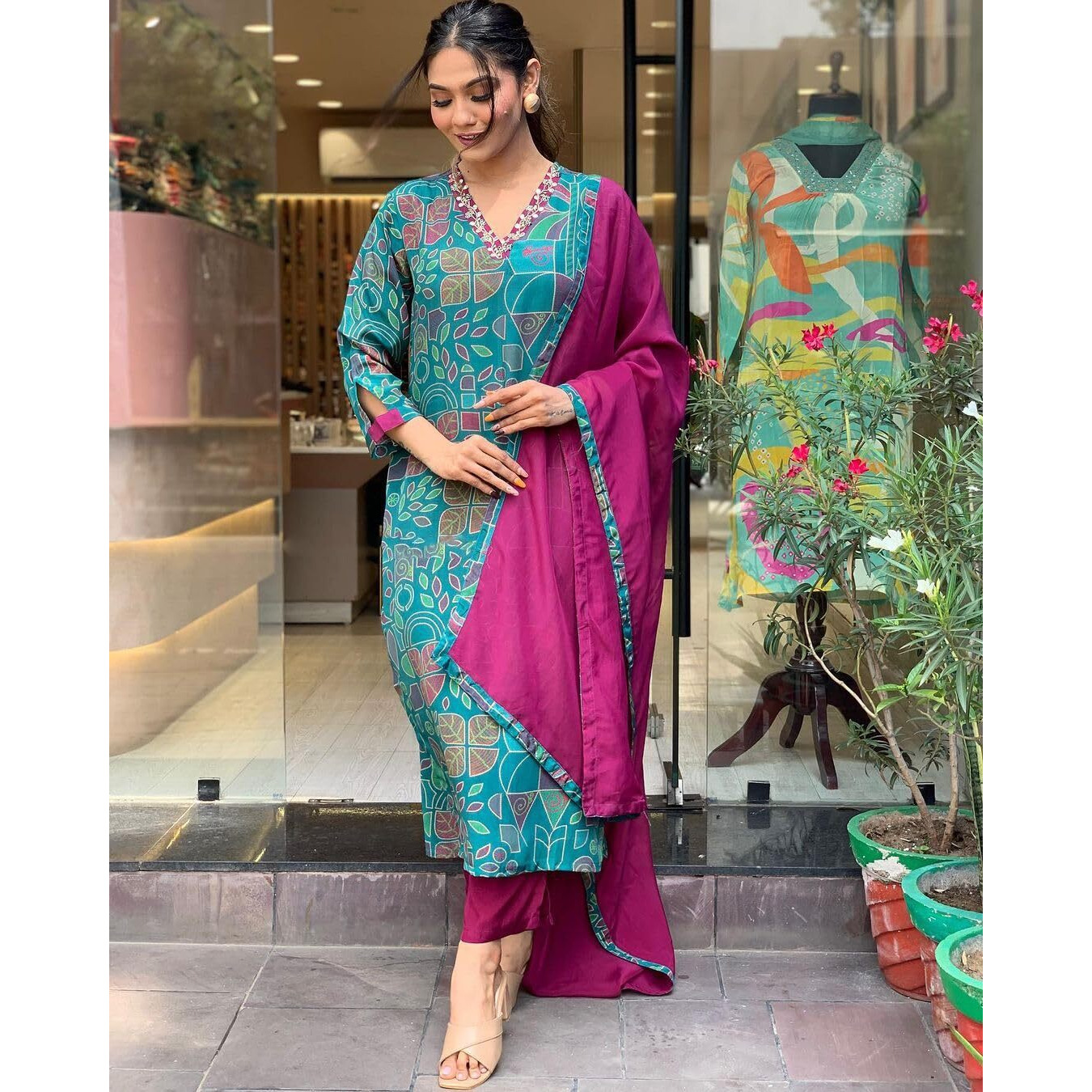 GoSriKi Women's Cotton Blend Straight Printed Kurta with Pant & Dupatta (Down-RAMA-Green-GS_XL_Green_X-Large)