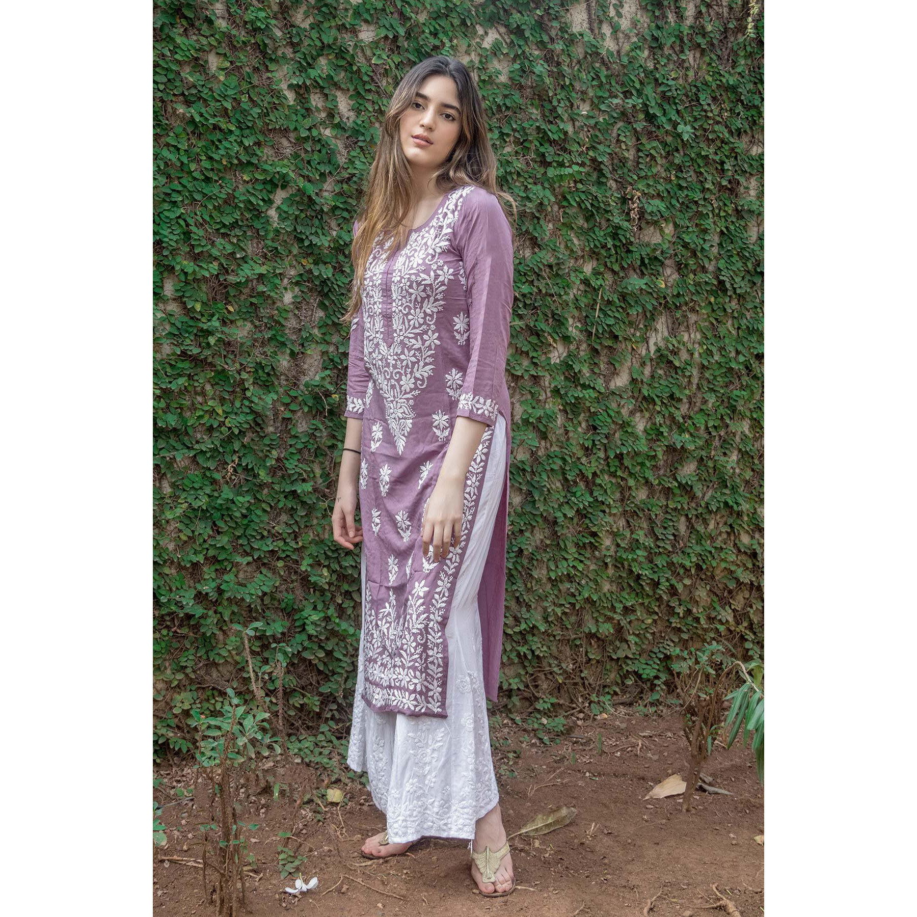 ANNI DESIGNER Women's Cotton Blend Straight Chikankari Embroidered Kurta (Victoria Purple_XL_Purple_X-Large)