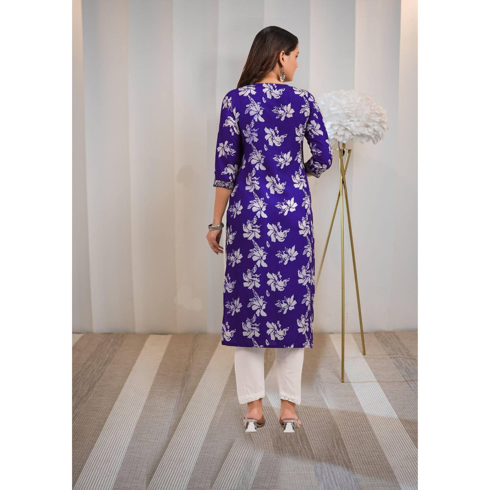 GoSriKi Women's Rayon Blend Chikankari Embroidered Straight Kurta (SCEROS Violet-GS_XL_Violet_X-Large)
