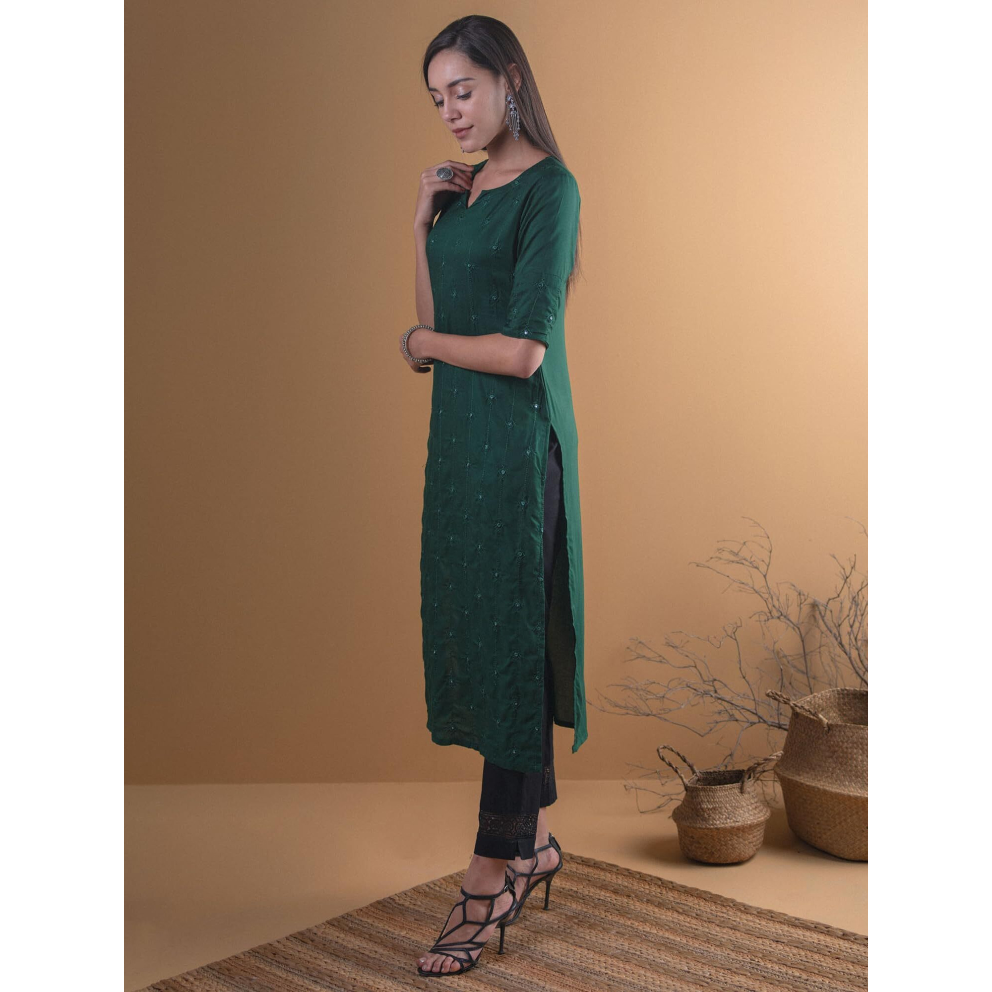 Libas Women's Rayon Straight Kurta (7333_Green