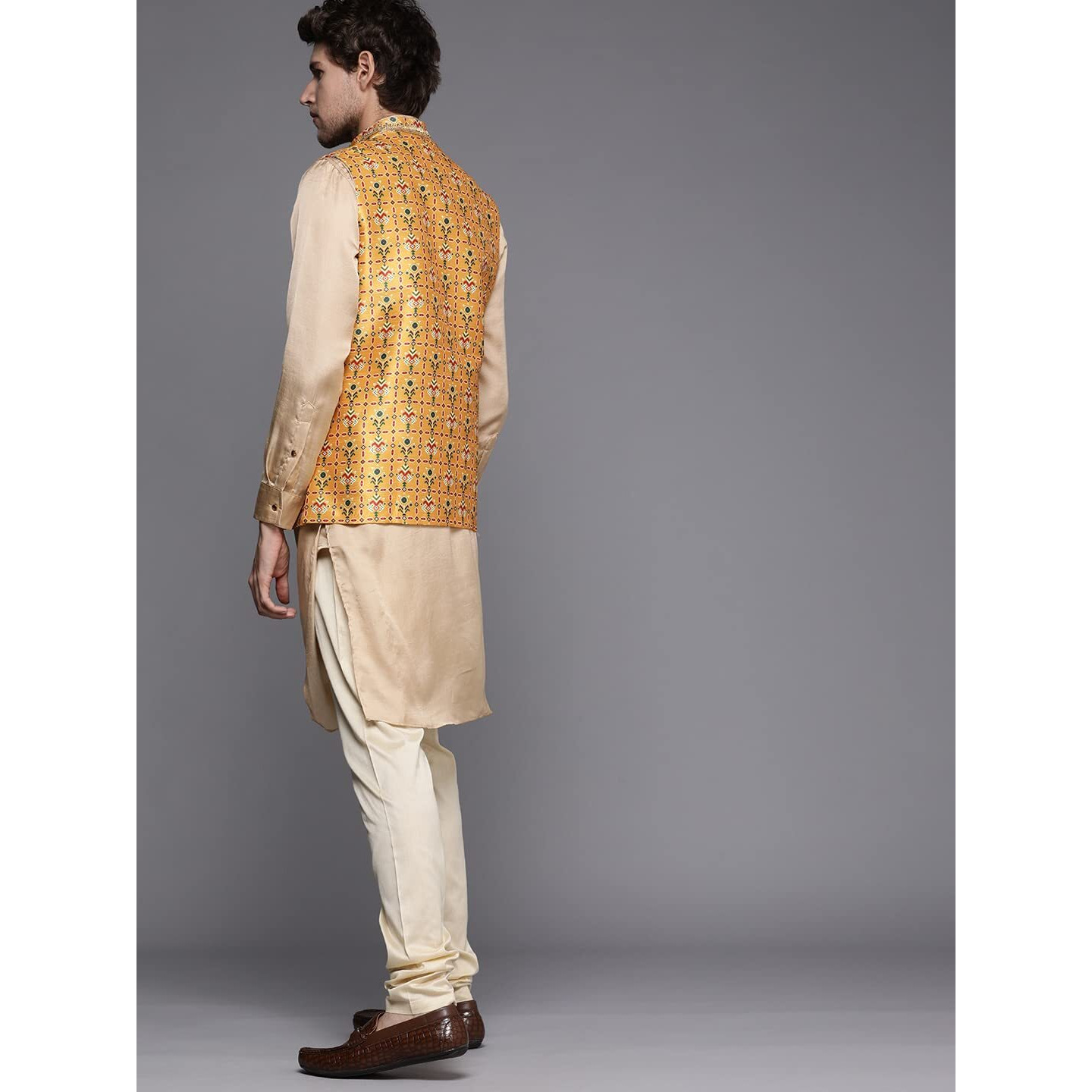 Manyavar Kurta Jacket Set for Men, Full Sleeves Mandarin Collar Ethnic Wear Jacket Set for Festival, Wedding, Party Art Silk (Mustard, XL)