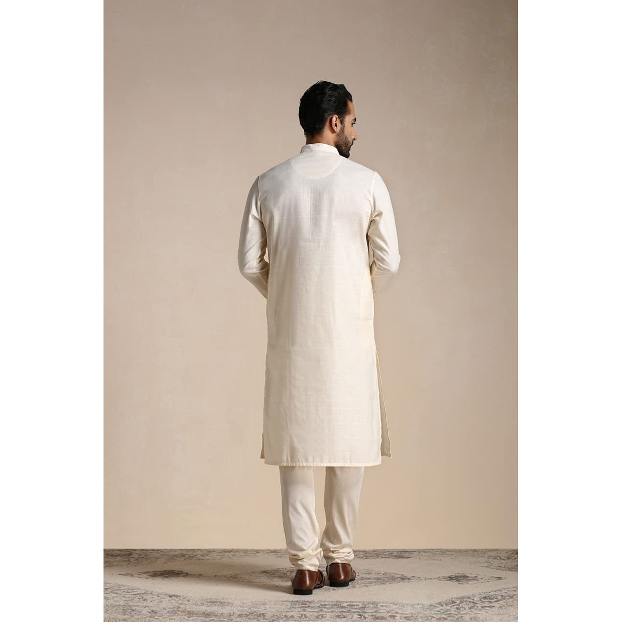Manyavar Kurta Set for Men, Full Sleeves Mandarin Collar Ethnic Men's Kurta Set For Engagement, Wedding, Party Blended Cotton Solid (Off White, L)