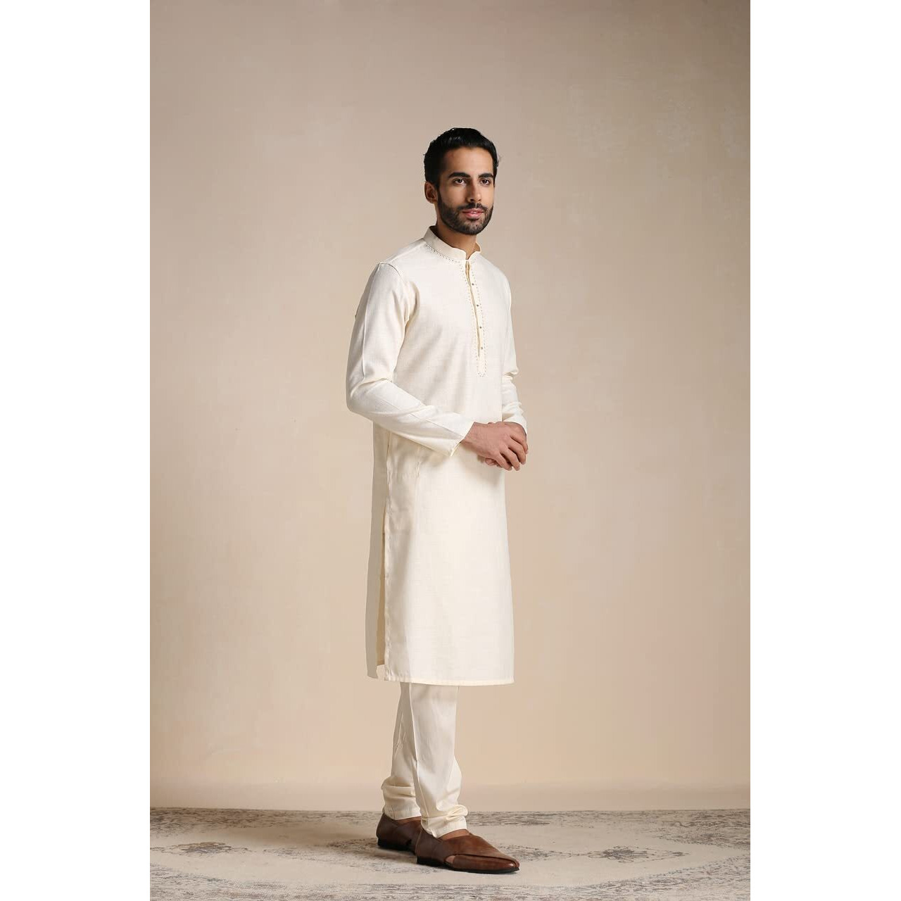 Manyavar Kurta Set for Men, Full Sleeves Mandarin Collar Ethnic Men's Kurta Set For Engagement, Wedding, Party Blended Cotton Solid (Off White, L)