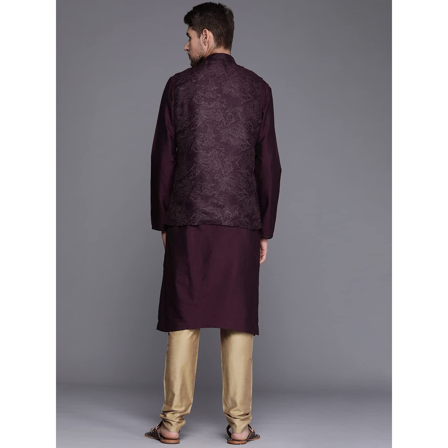 Manyavar Kurta Jacket Set for Men, Full Sleeves Mandarin Collar Ethnic Wear Jacket Set for Festival, Wedding, Party Blended Viscose (Wine, L)