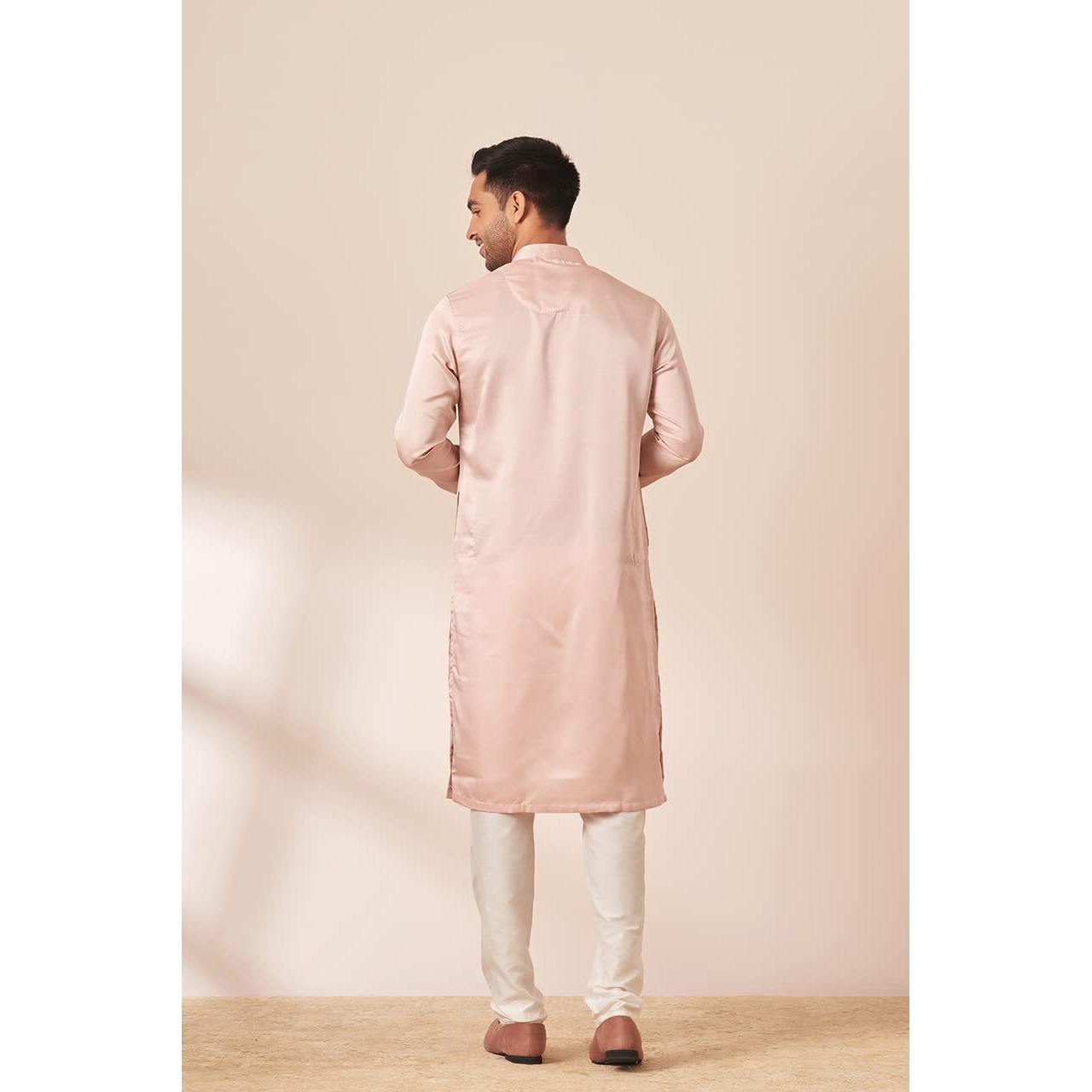 Manyavar Kurta Set For Men, Full Sleeves Mandarin Collar Ethnic Kurta & Payjama Set Art Silk Solid Set (Pink, M)