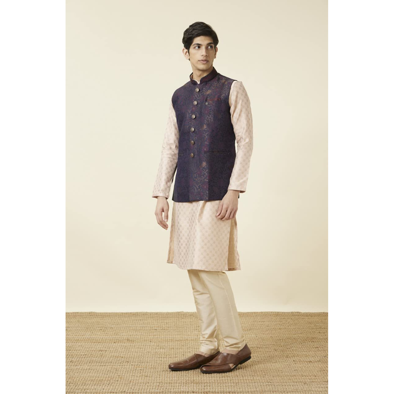 Manyavar Men's Art Silk Self Design Sleeveless Mandarin Collar Traditional Nehru Jacket (Blue,M)