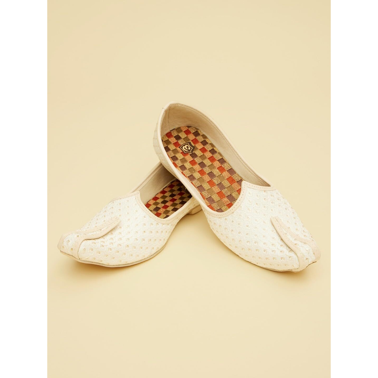 Manyavar Cream Textured Juti | Men's Ethnic Jutti | Juttis and Mojaris