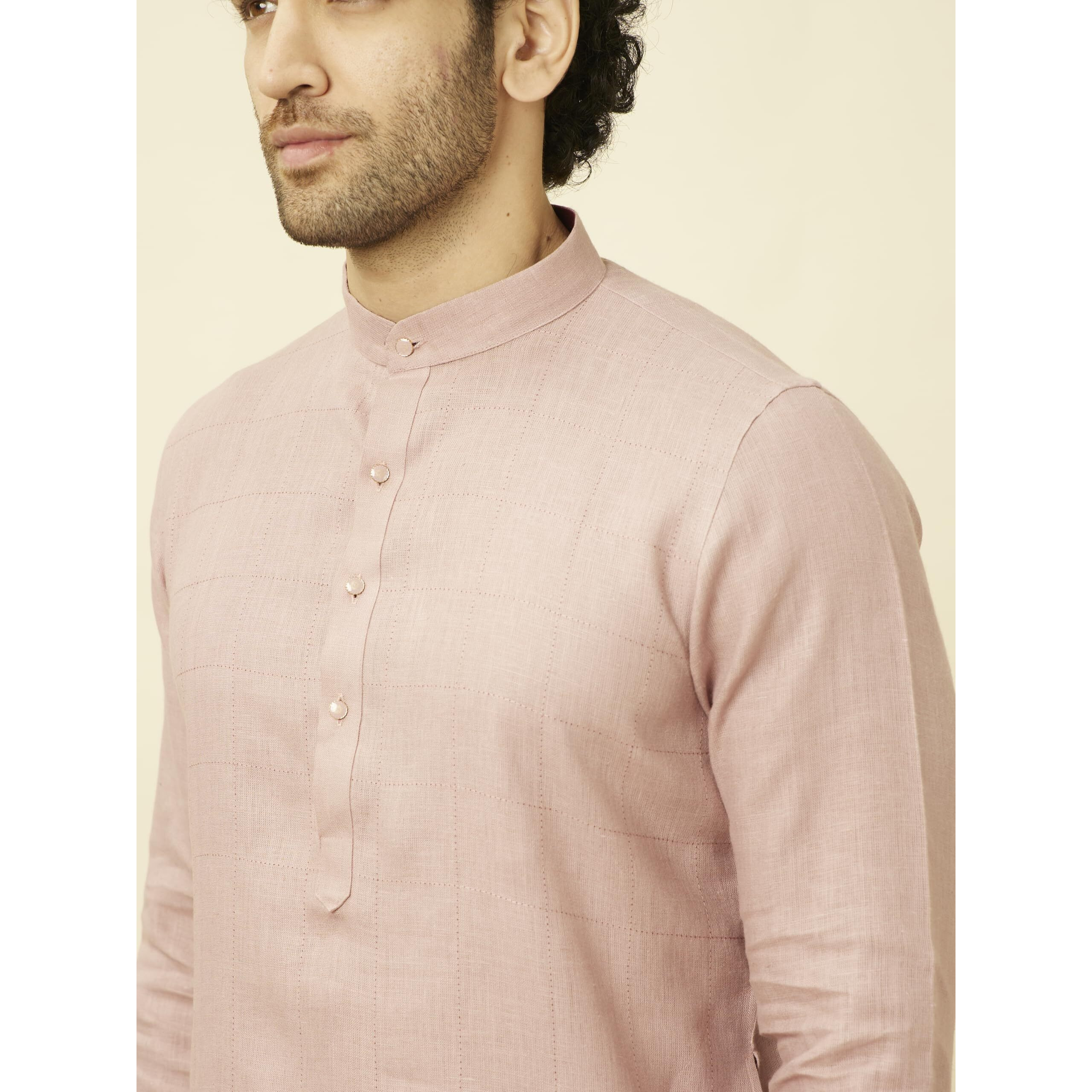 Manyavar Men's Quartz Pink Chequered Patterned Kurta (M)