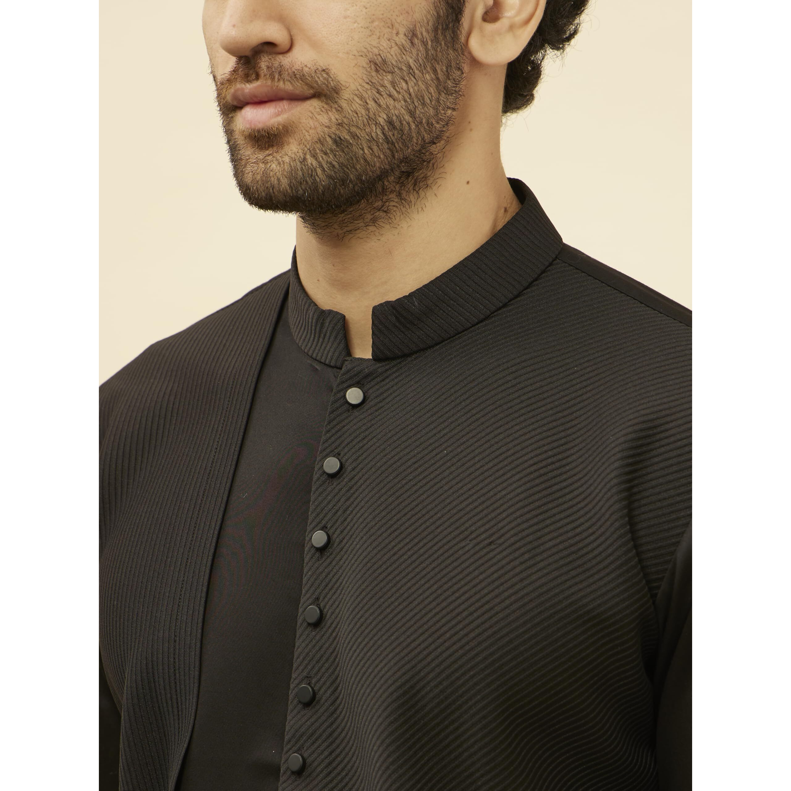 Manyavar Men's Kohl Black Textured Kurta (L)