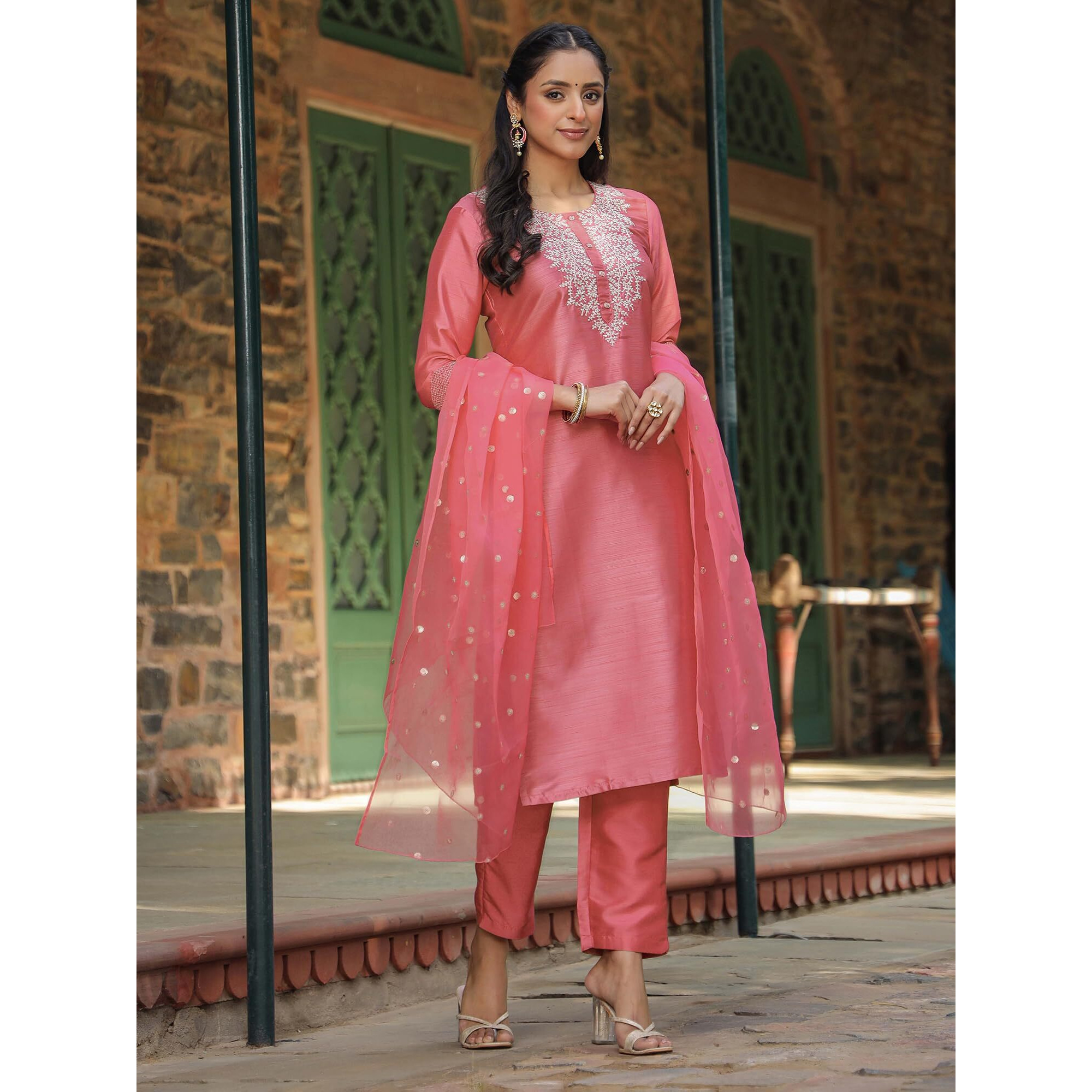 Vaamsi Women's Silk Embroidered Straight Kurta Pant With Dupatta (PKSKD1586_Pink_XS)