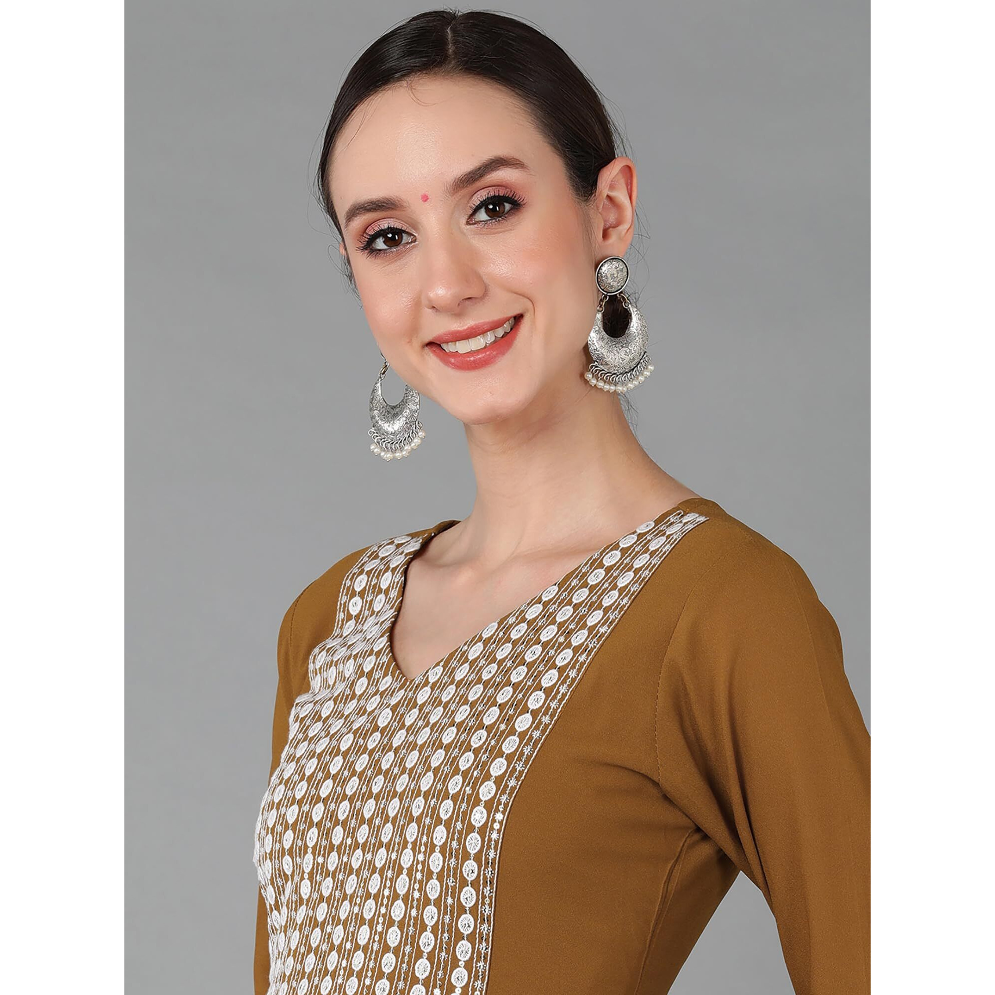 Vaamsi Women's Georgette Embroidered Flared Kurta Pant With Dupatta (PKSKD1604_Brown_S)
