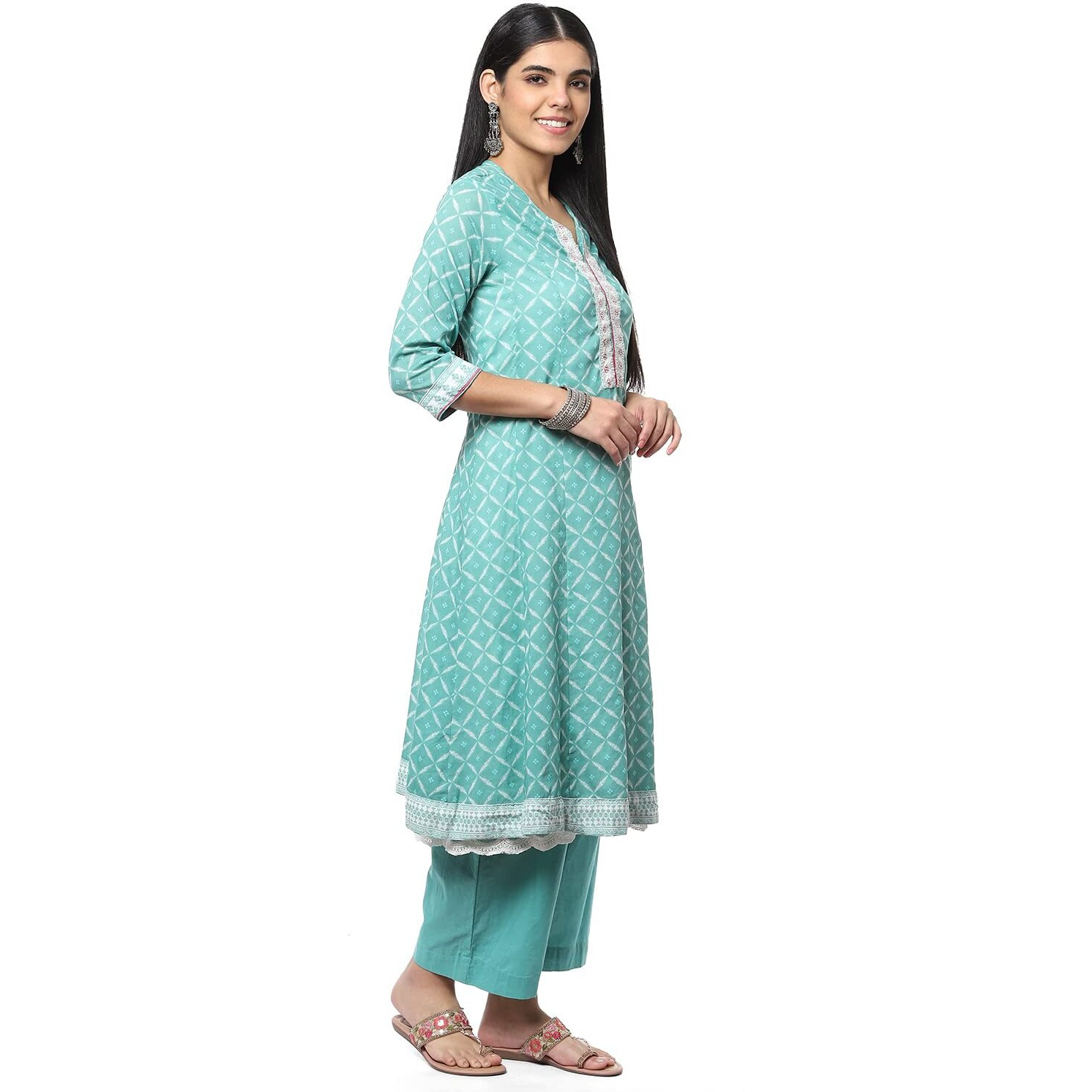BIBA WOMEN PRINTED STRAIGHT SALWAR KURTA DUPATTA(SKDPHULKARI8486_TURQUOISE_34)