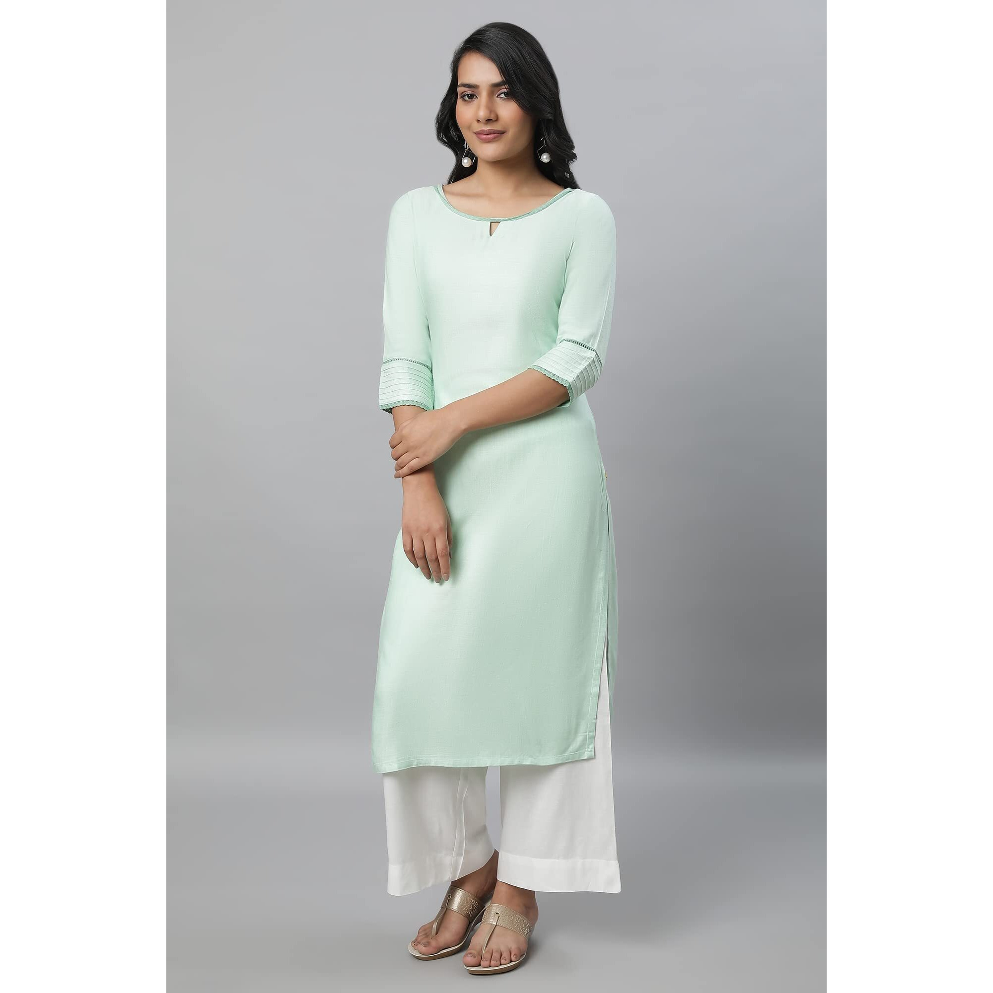 Aurelia Women's Viscose Solid Regular Kurta (23FEA12231-702550_Green