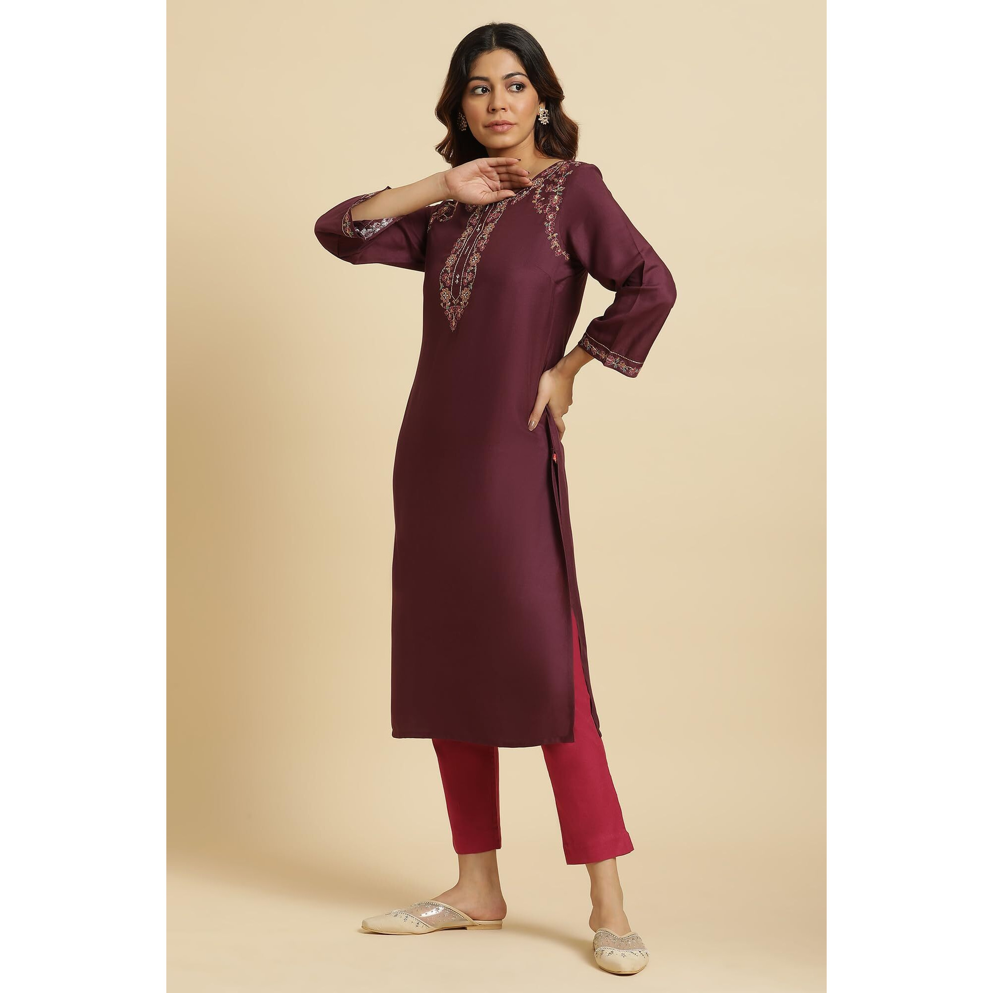 W Purple Floral Printed Regular Zari Kurta for Women