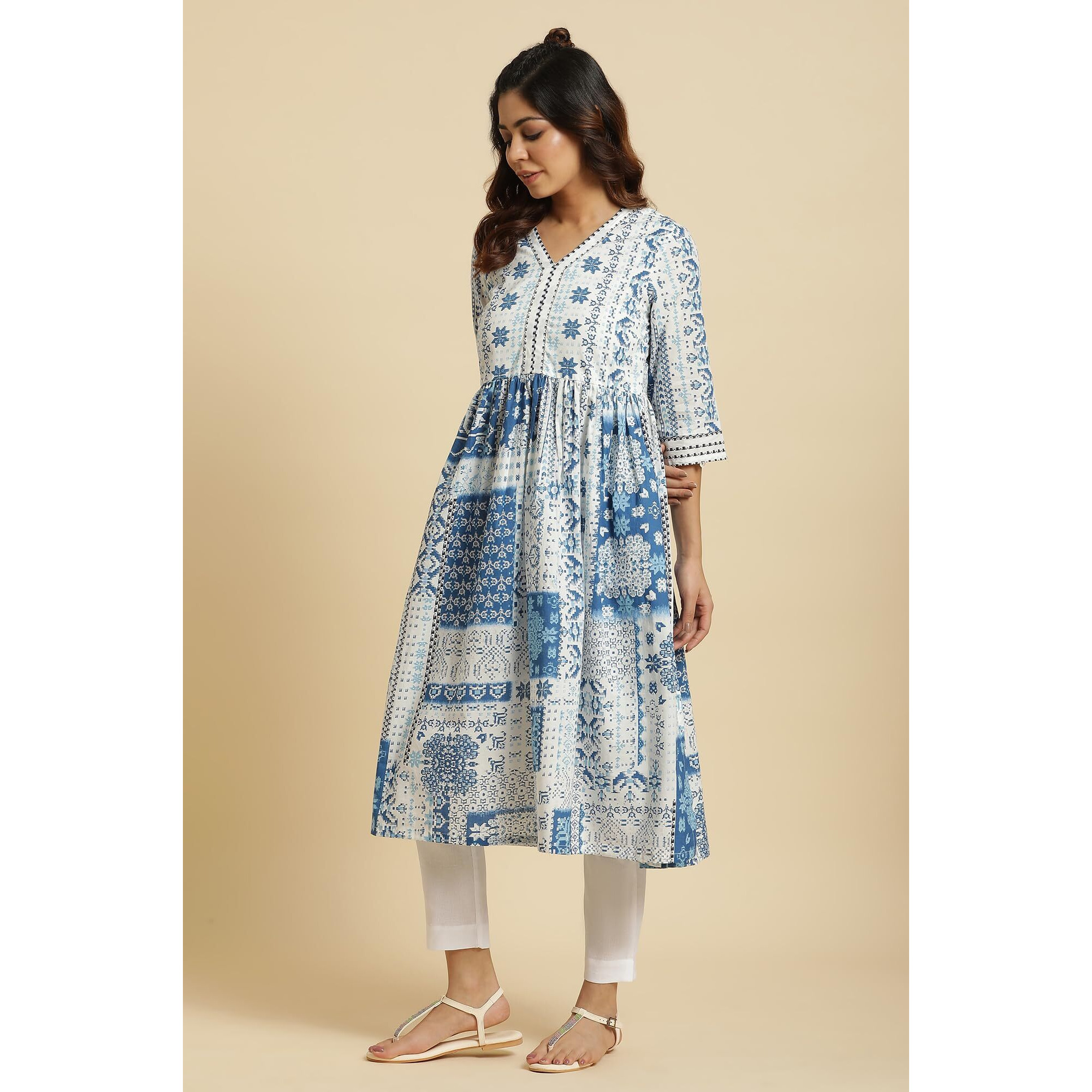 W For Woman W For Womanhite Geometric Printed Cotton Regular Kurta with Shell Buttons