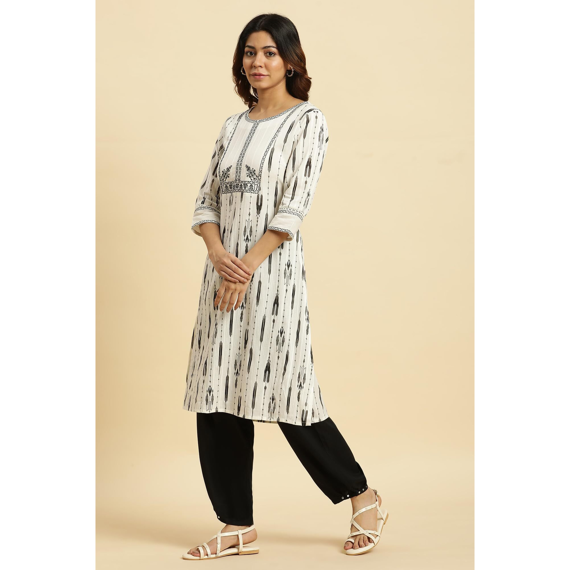 W For Woman Off-W For Womanhite Cotton Geometric Printed Regular Kurta with Dori Embroidery