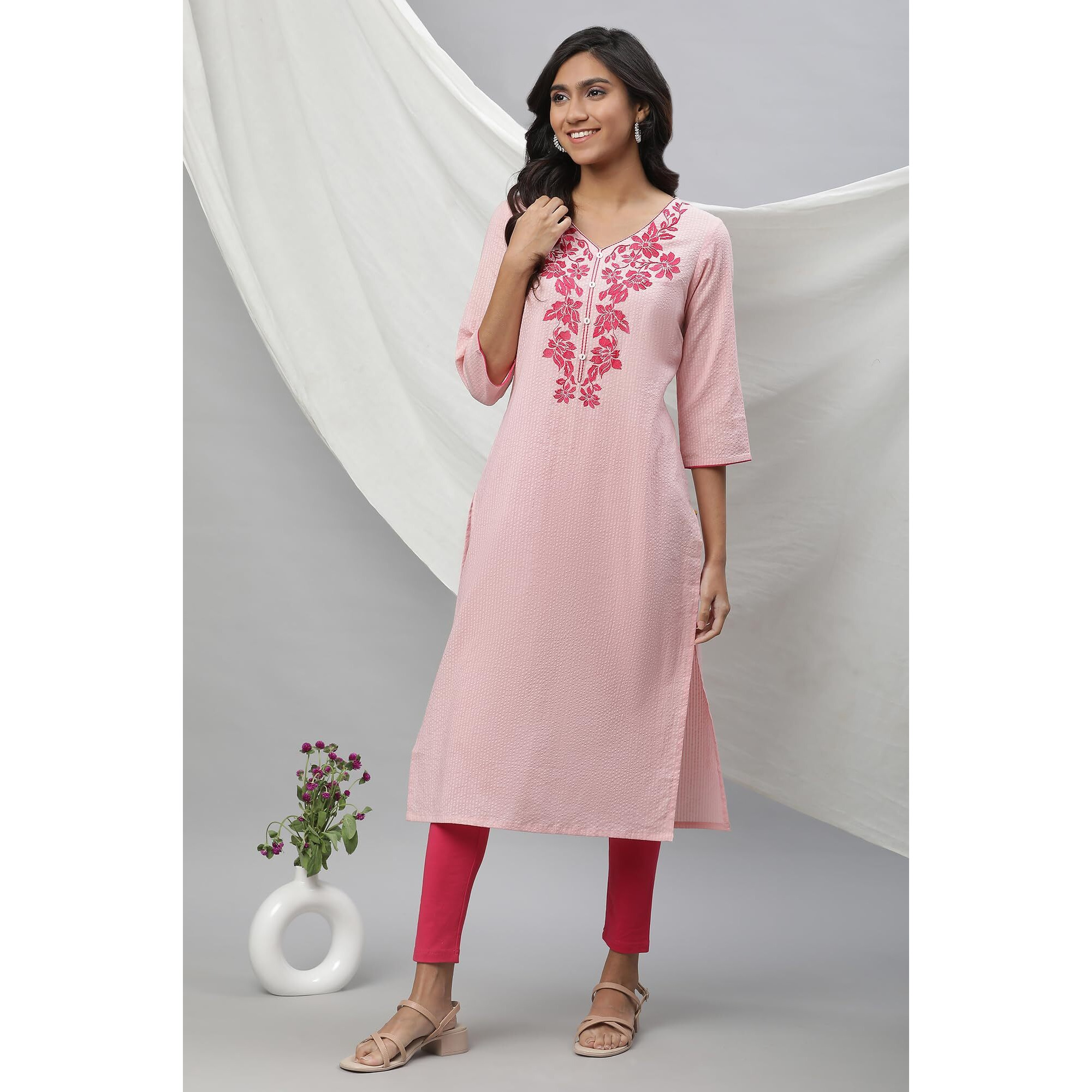 Aurelia Pink Floral Printed Printed Cotton-Rayon Blend Straight Long Kurta for Women