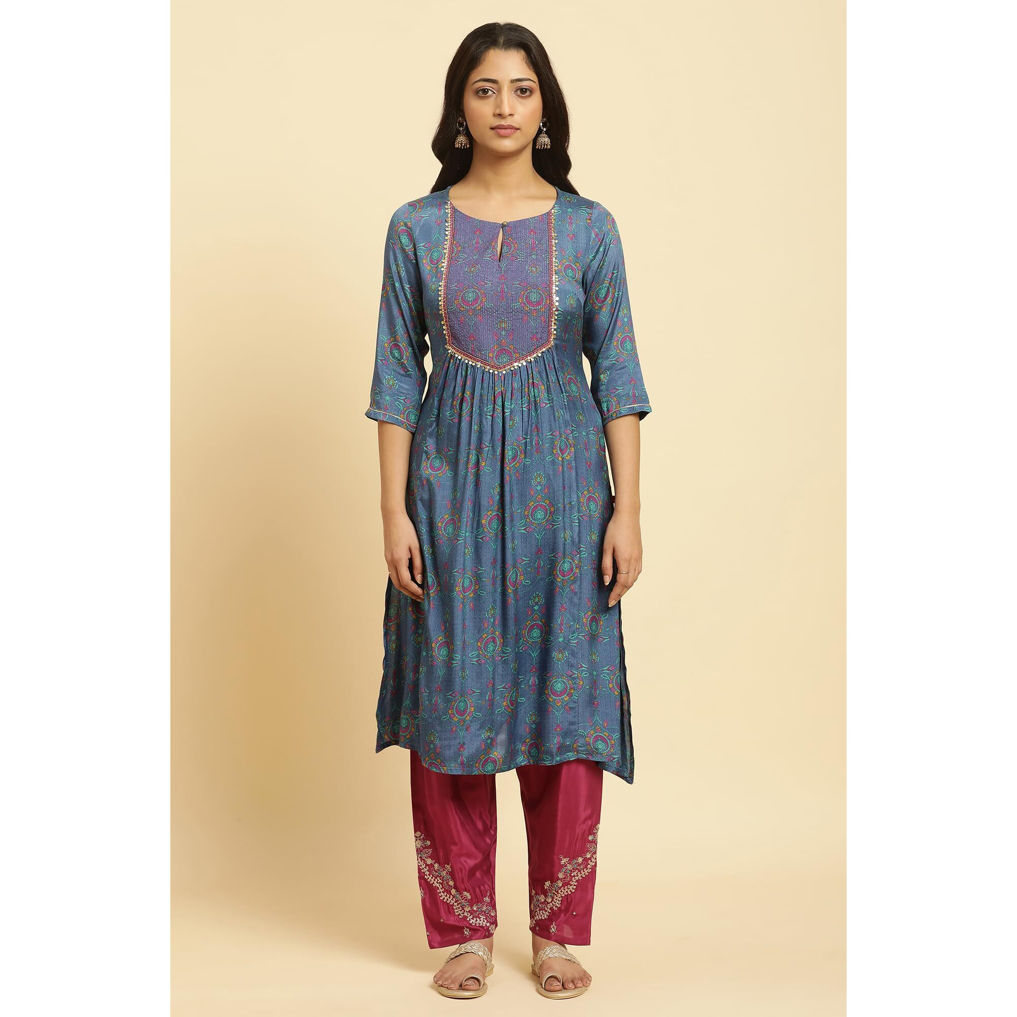 W for Woman Blue Embroidered Festive Kurta_23AUW19862-122779_L