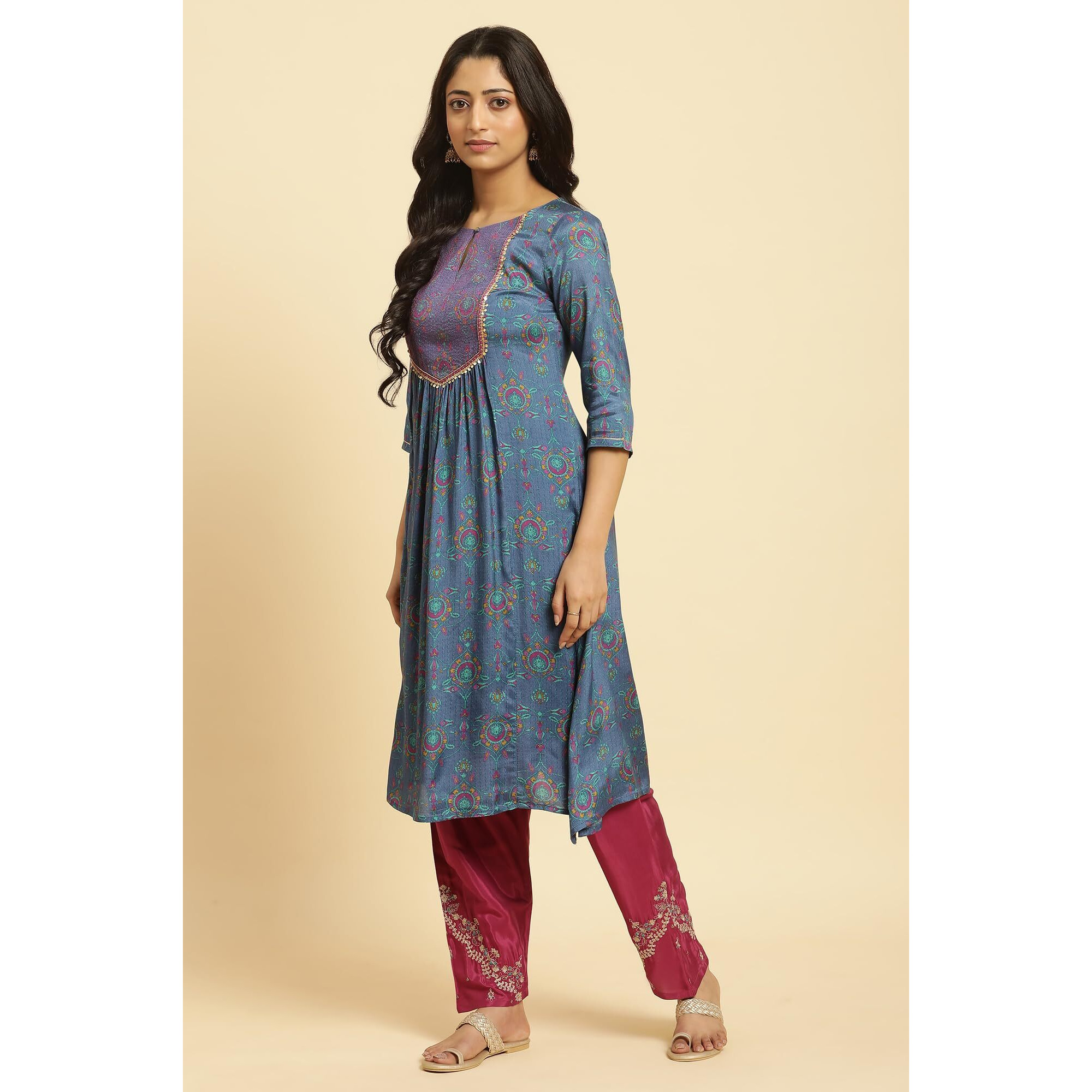 W for Woman Blue Embroidered Festive Kurta_23AUW19862-122779_L