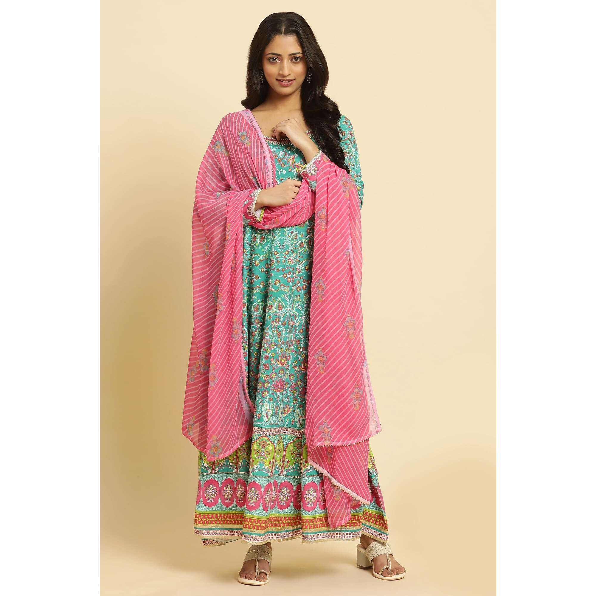 W Women's Green Floral Printed Kurta Dupatta Bottomwear with Thread Work