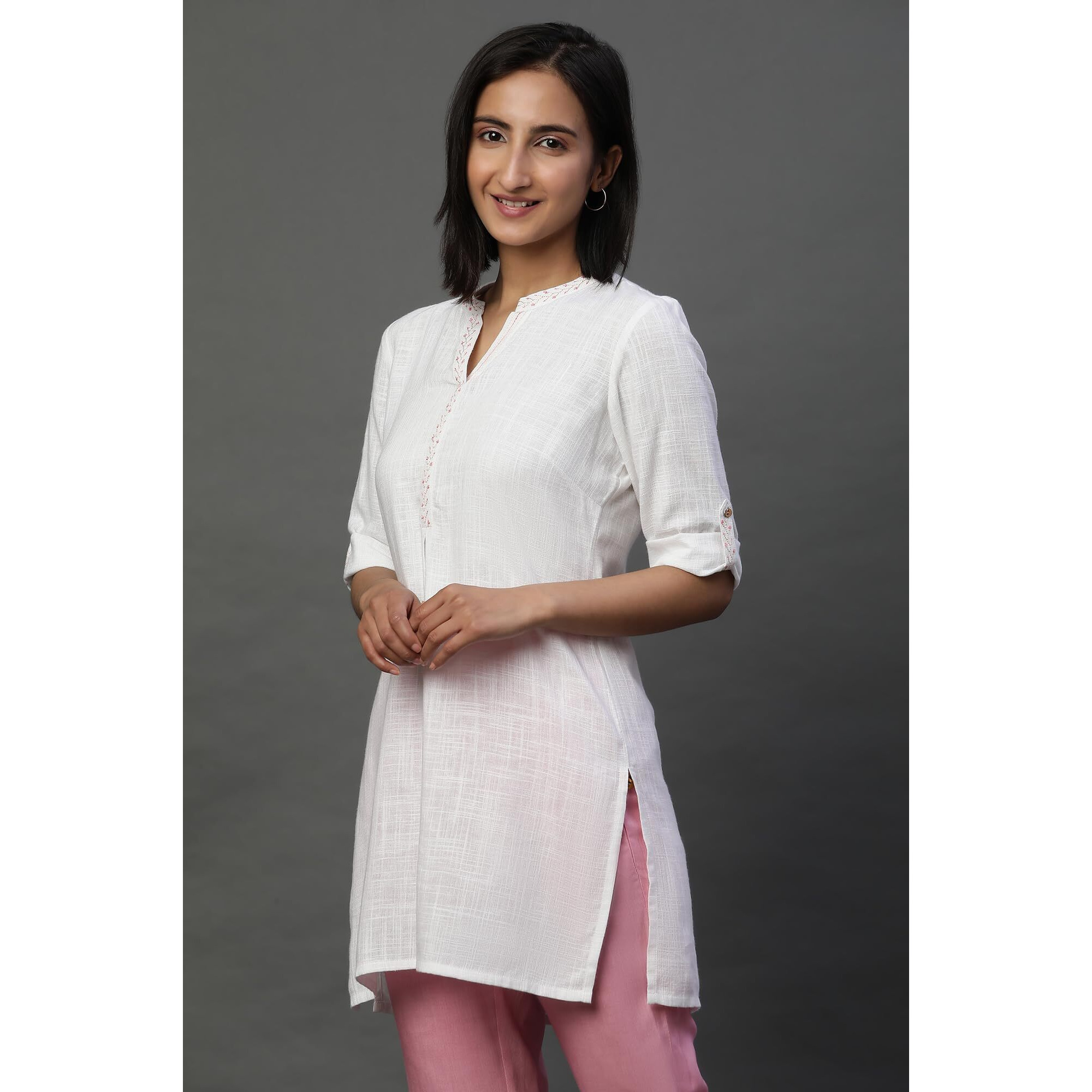 Aurelia Women's Rayon Solid Regular Kurti (24FEA30427_White