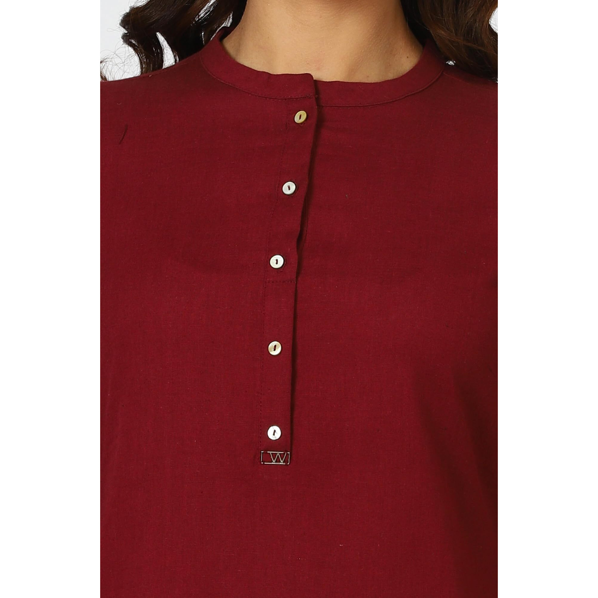 W for Woman Maroon Solid Cotton Blend Straight Kurta (Size S)-24ONW12285-222984