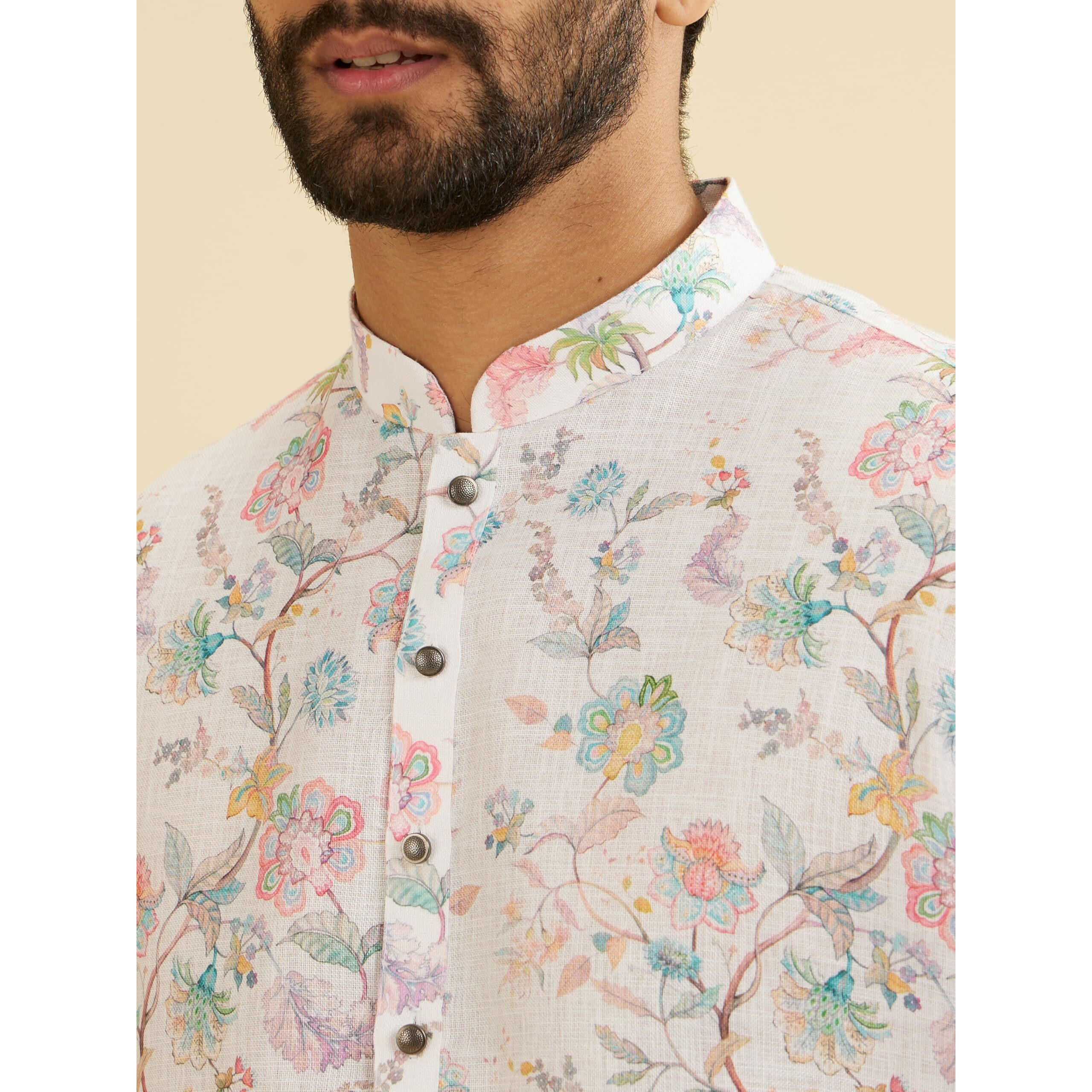 Manyavar Blended Cotton Men's Floral Print Kurta (Cream,L)