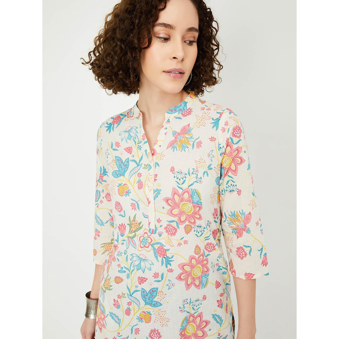 Max Women's Cambric Regular Kurta (SFPKSU24SH_Off White_M