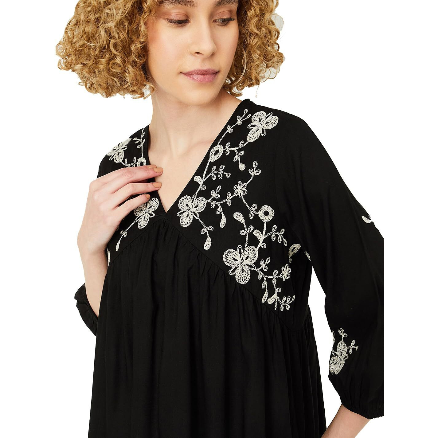 Max Women's Regular Fit Tunic (EMBSK42010BLACK_Black