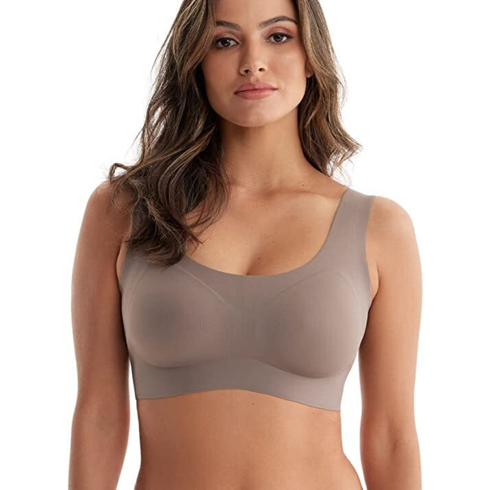 DClub Comfort Revolution Seamless Bra Easy lite Full-Coverage Wireless Everyday Bra with CloudSoft Comfort with Removable Pad. Nude