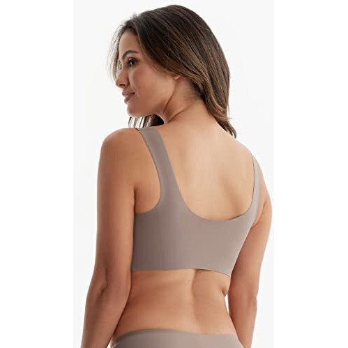 DClub Comfort Revolution Seamless Bra Easy lite Full-Coverage Wireless Everyday Bra with CloudSoft Comfort with Removable Pad. Nude