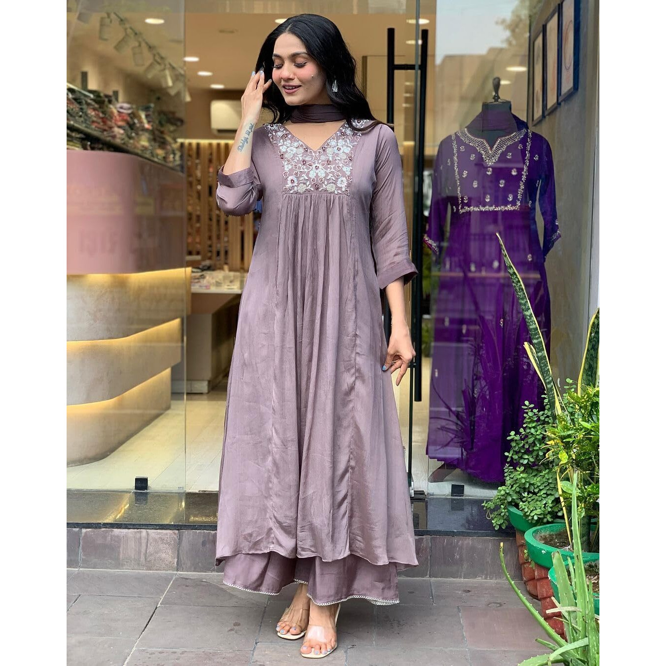 ANNI DESIGNER Women's Rayon Blend Floral Regular Kurta with Pant & Dupatta (SHARMI Lavender