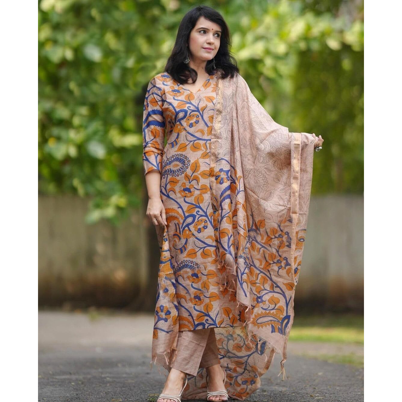 ANNI DESIGNER Women's Rayon Blend Printed Straight Kurta with Pant & Dupatta (Kalam Chiku_M_Beige_Medium)