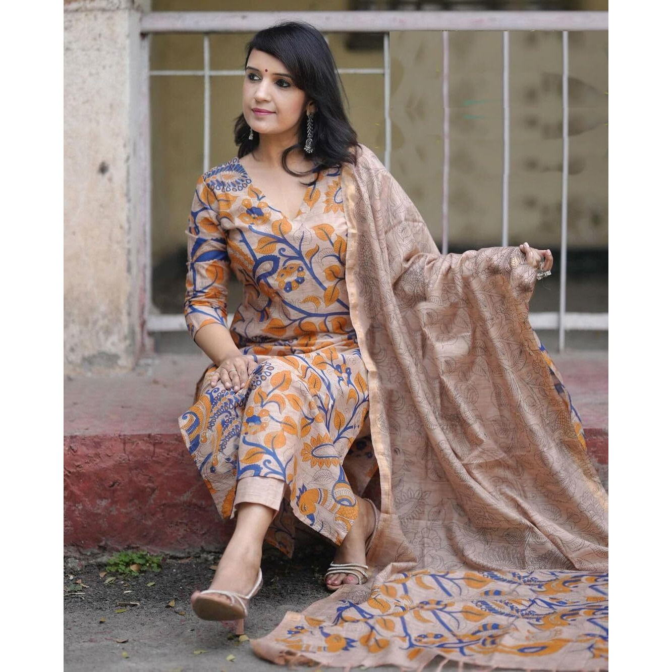 ANNI DESIGNER Women's Rayon Blend Printed Straight Kurta with Pant & Dupatta (Kalam Chiku_M_Beige_Medium)