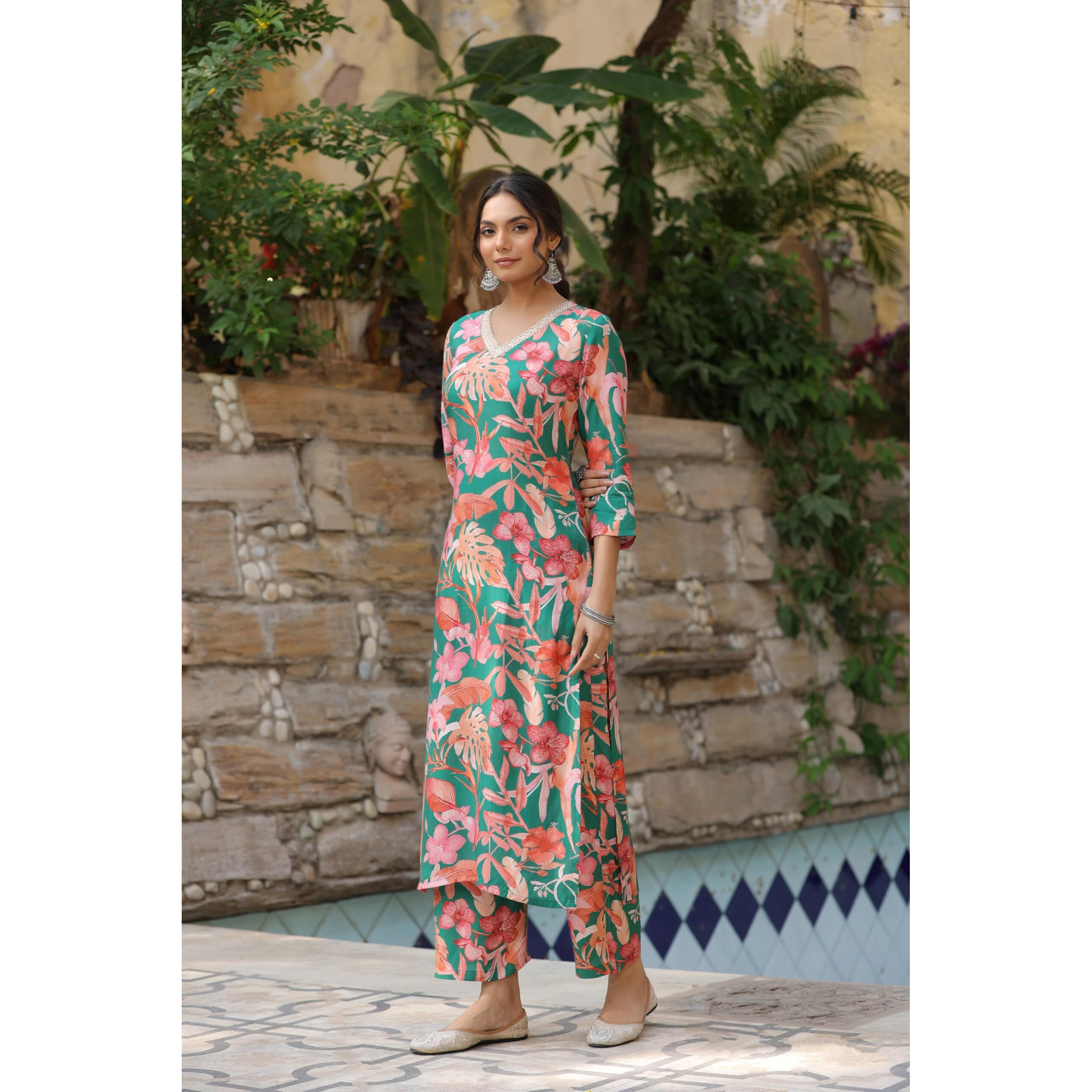 GoSriKi Women's Cotton Blend Straight Printed Kurta with Palazzo (Chinki Green-GS_M_Green_Medium)