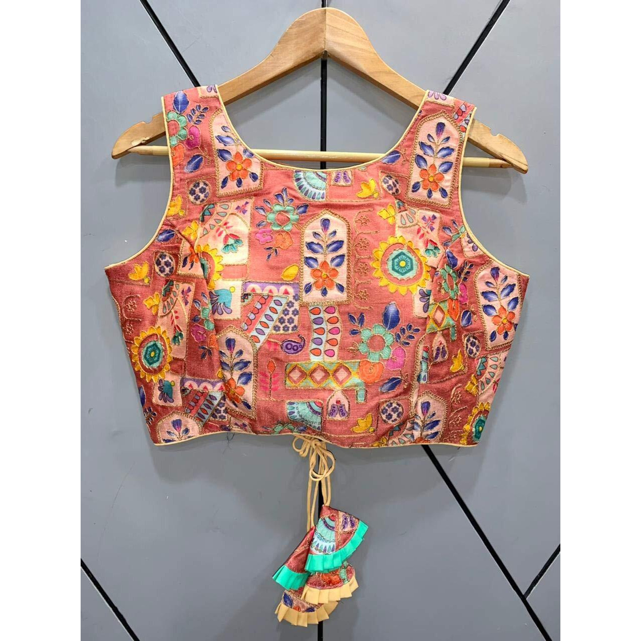 Vihu Fashion Women's Multicolor Phantom Silk deep Back Neck Digital Print Readymadev Sleeveless Saree Blouse