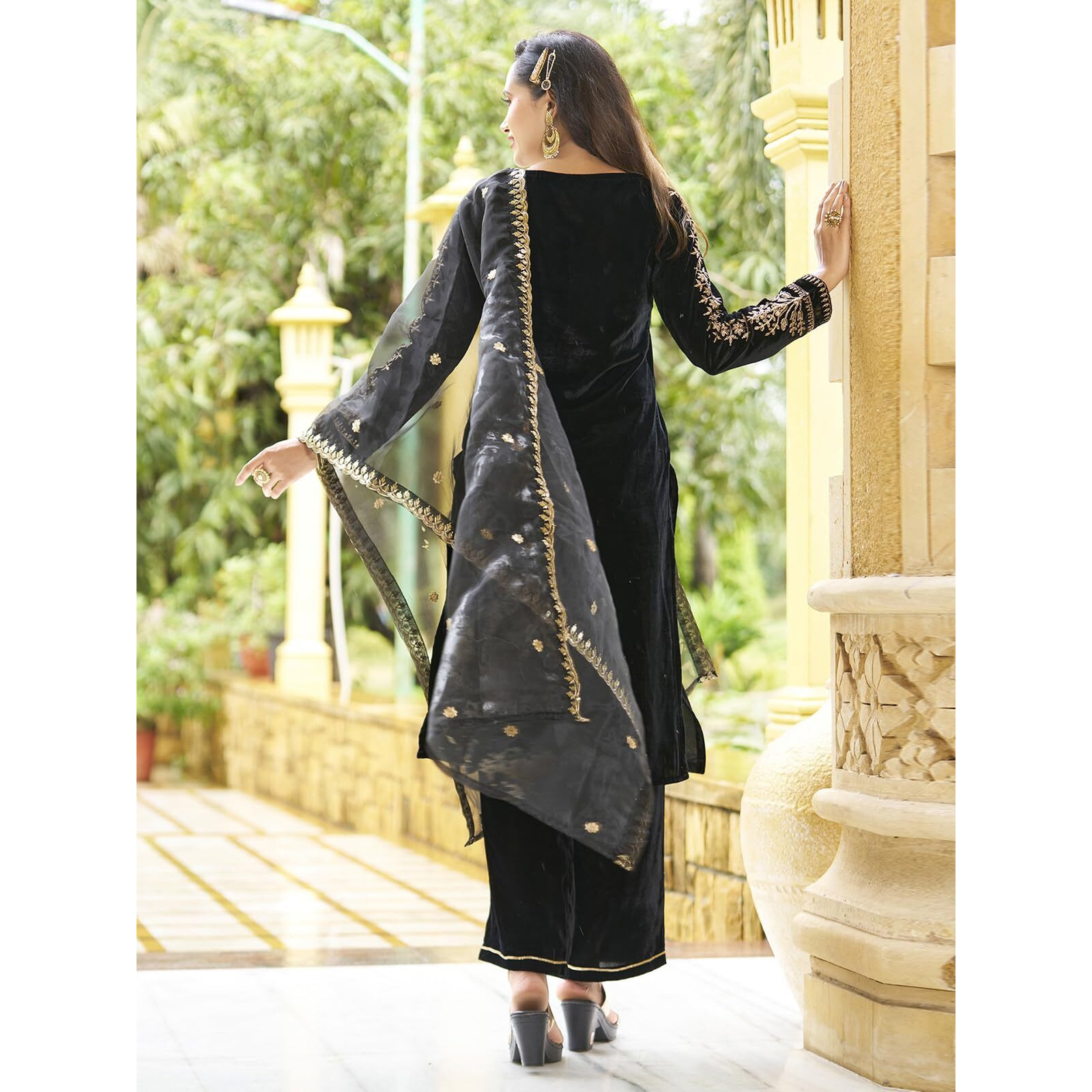 Sanisa Women's Velvet Embroidery Straight Kurta with Pant and Embroidery Dupatta (90KBD994NZ-L_Black)