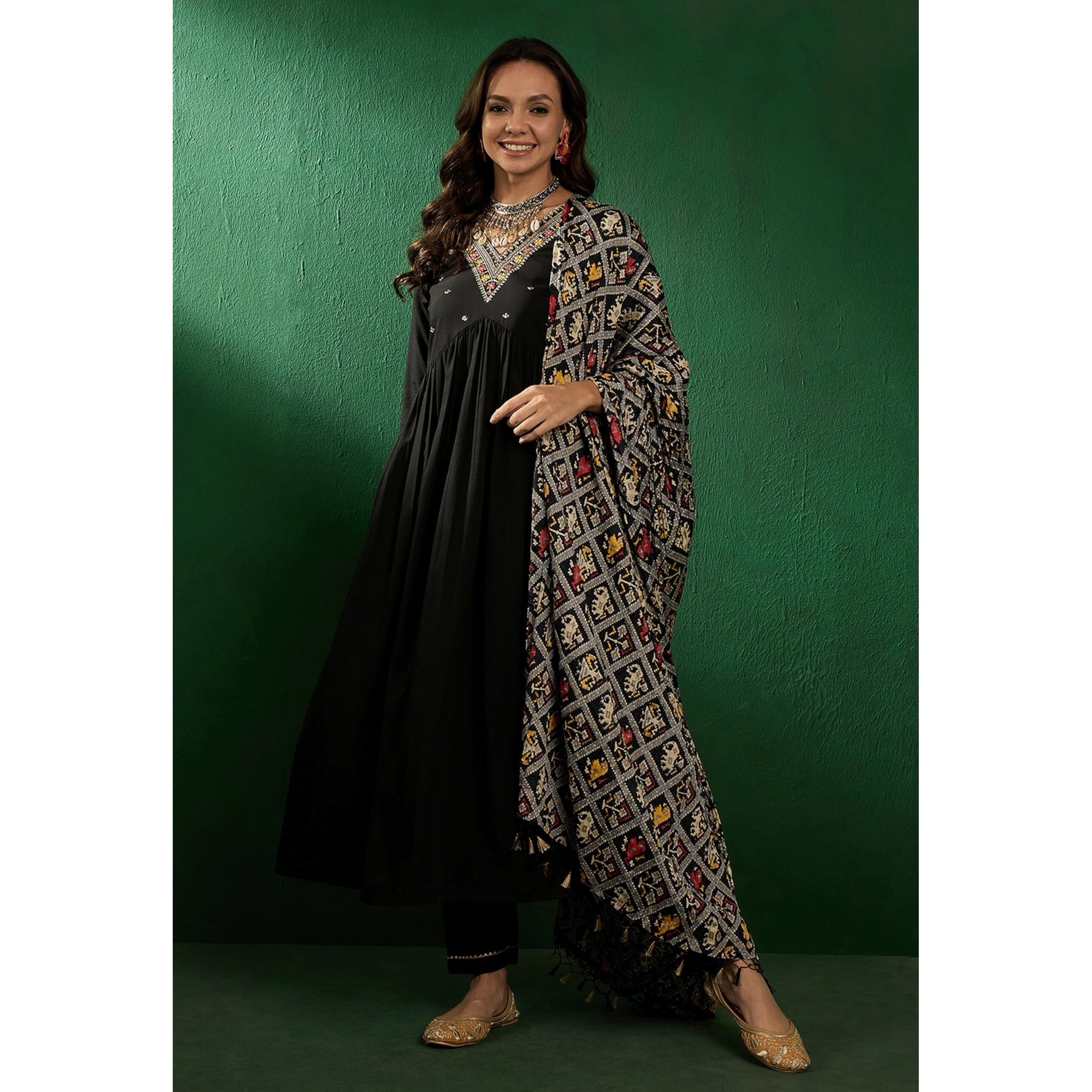 SheWill Black American Crepe Zari Sequence Embroidered Kurta with Pant and Dupatta (SHEKS10005_BNW_B)