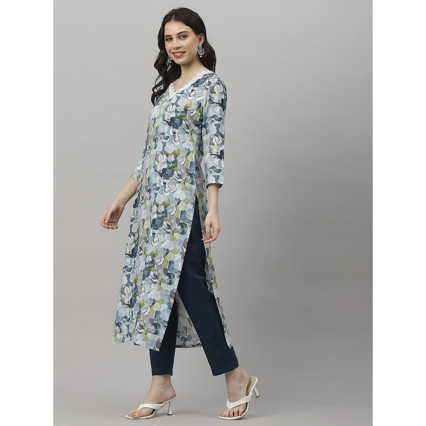 GoSriKi Women's Cotton Blend Straight Printed Kurta with Pant (SouthZ Blue-GS_L_Blue_Large)