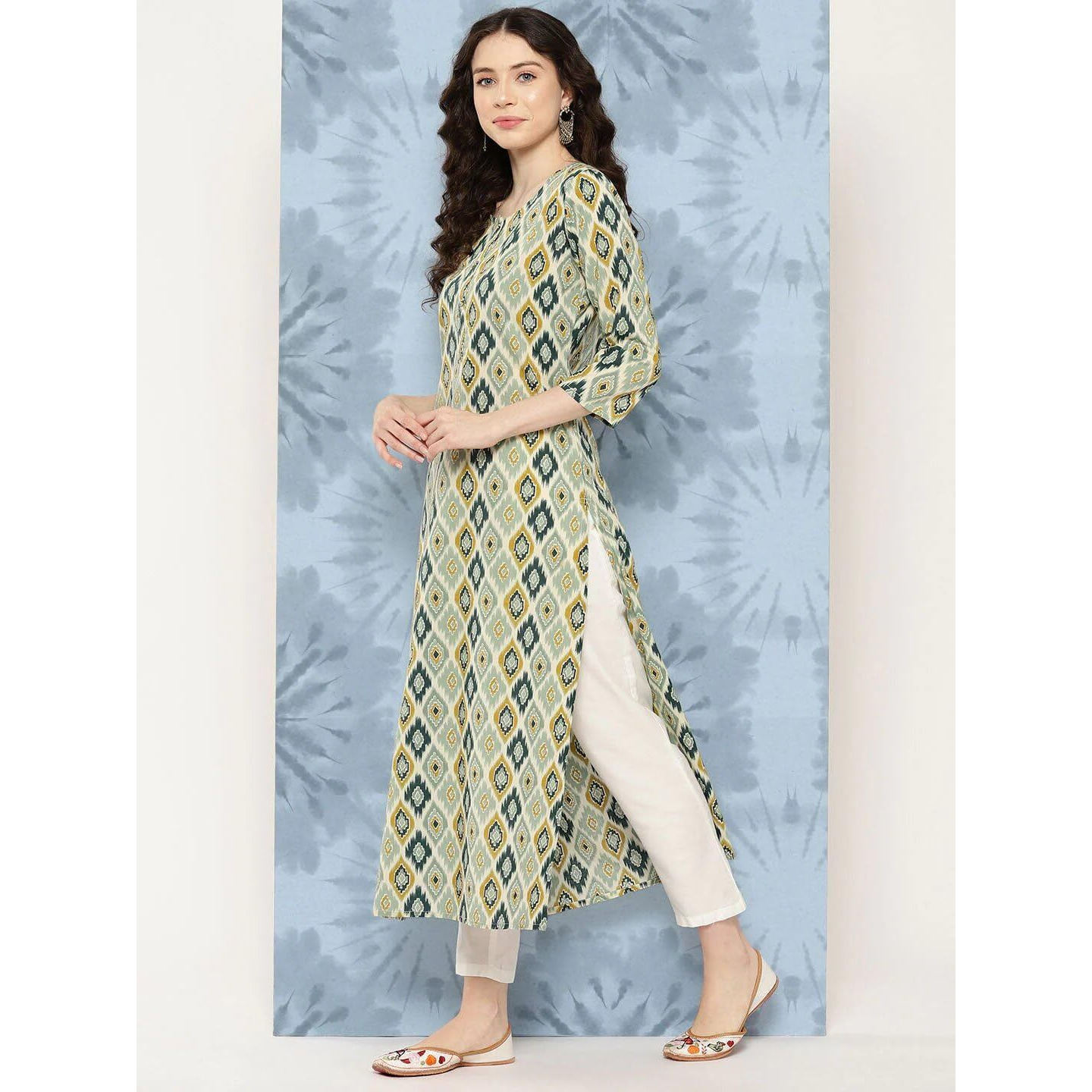 Bollyclues Women's Printed Crepe Straight Printed Kurti(BC-COK) Green