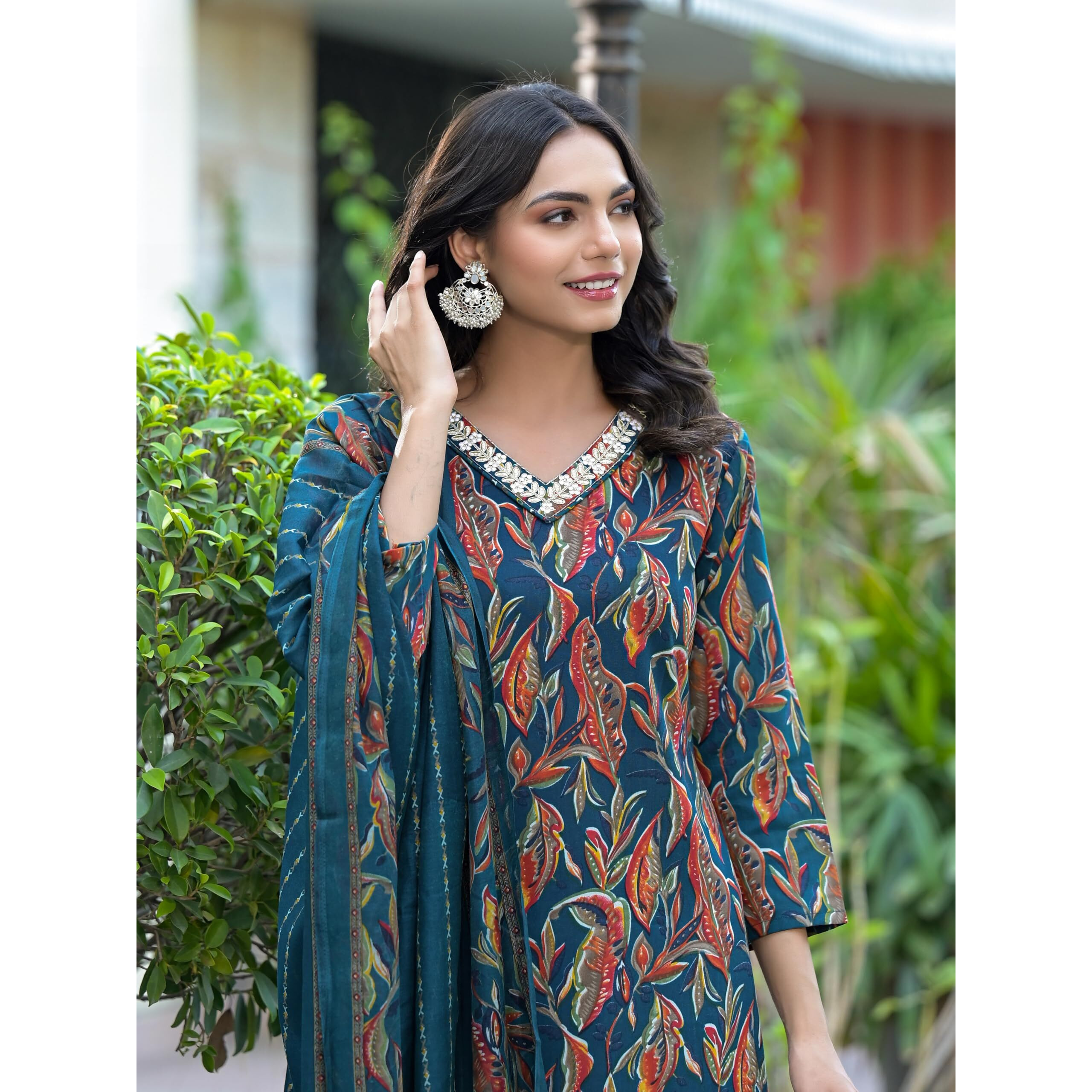 KLOSIA Women Printed Kurta and Pant Set with Dupattas (Small) Blue