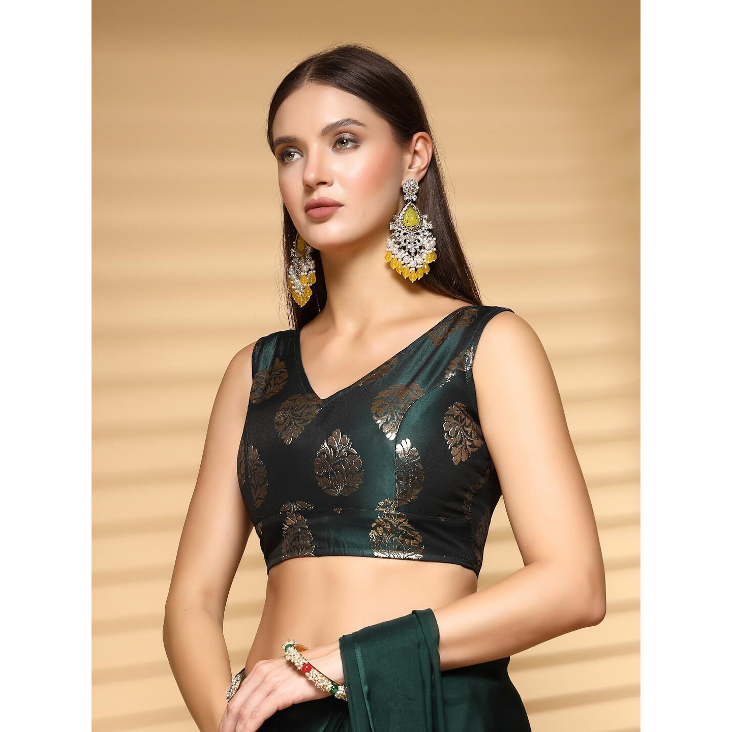 OOMPH Women's Indian Ethnic Wear Designer Big Paisley Pattern Zari Work V Neck Sleeveless Forest Green Color Brocade Readymade Blouse for Saree or Lehnga and Fusion Twist. M