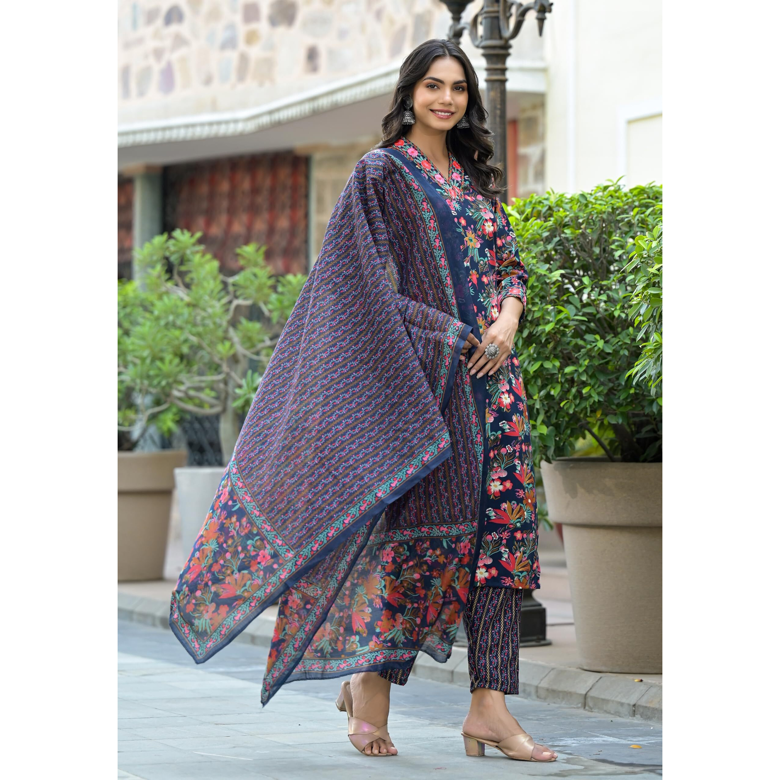 KLOSIA Women Printed Kurta Pant Set with Duppata (X-Large) Blue