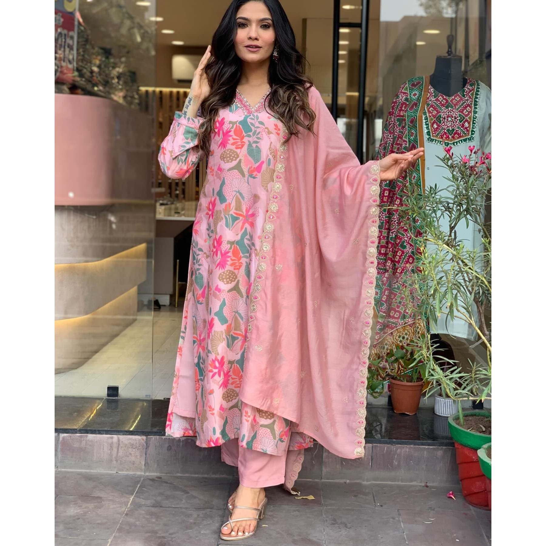 ANNI DESIGNER Women's Rayon Blend Printed Straight Kurta with Pant & Dupatta (Maslin-Multi_XL_Peach_X-Large)