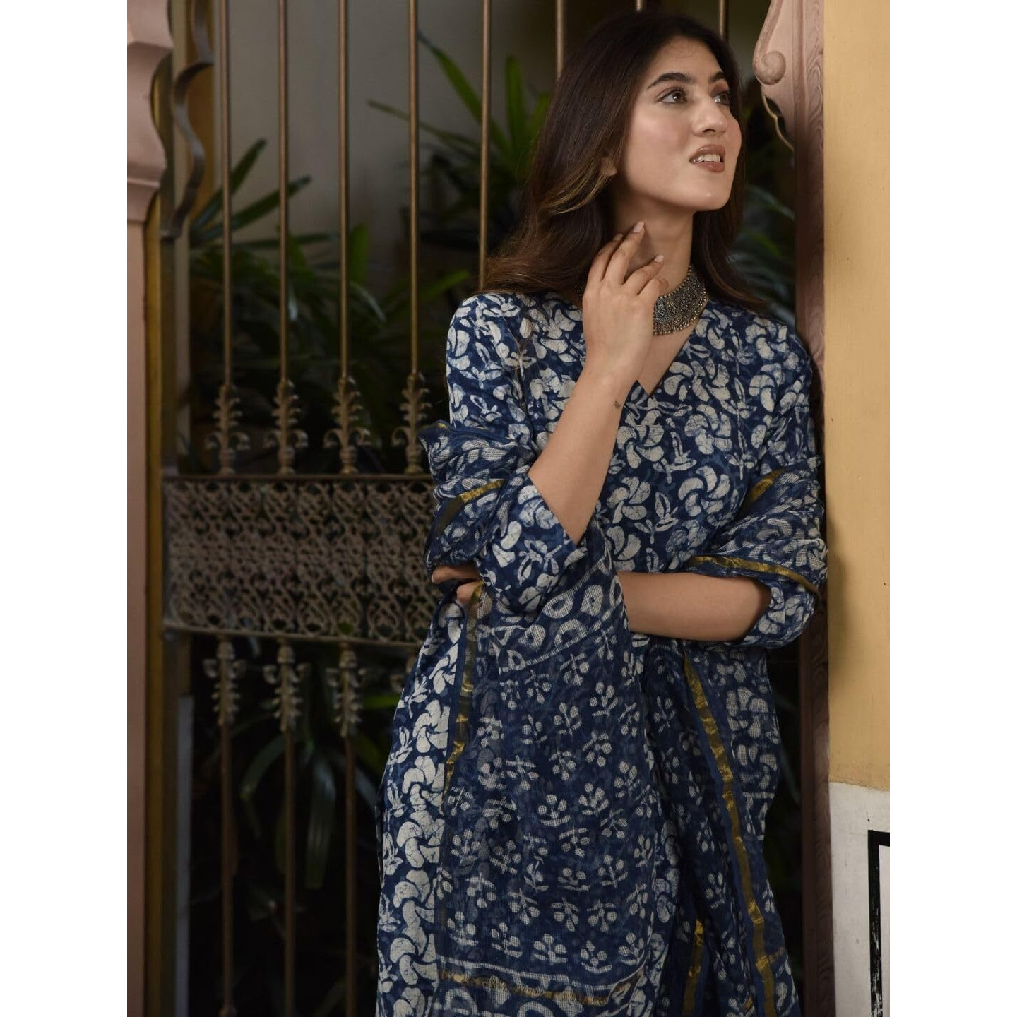 NAINVISH Women's Indigo Printed Straight Rayon V-Neck Kurta Pant with Dupatta (SD693_KBD-XXL)