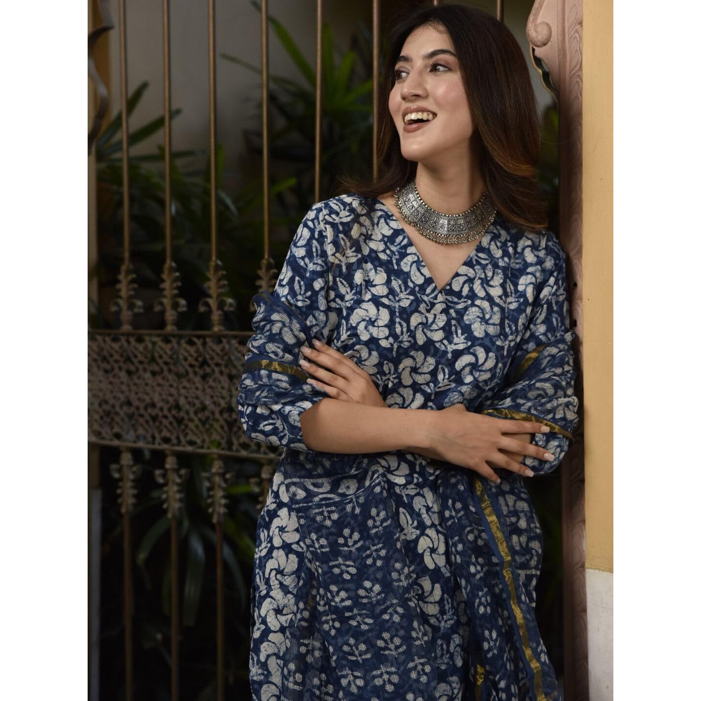 NAINVISH Women's Indigo Printed Straight Rayon V-Neck Kurta Pant with Dupatta (SD693_KBD-XXL)
