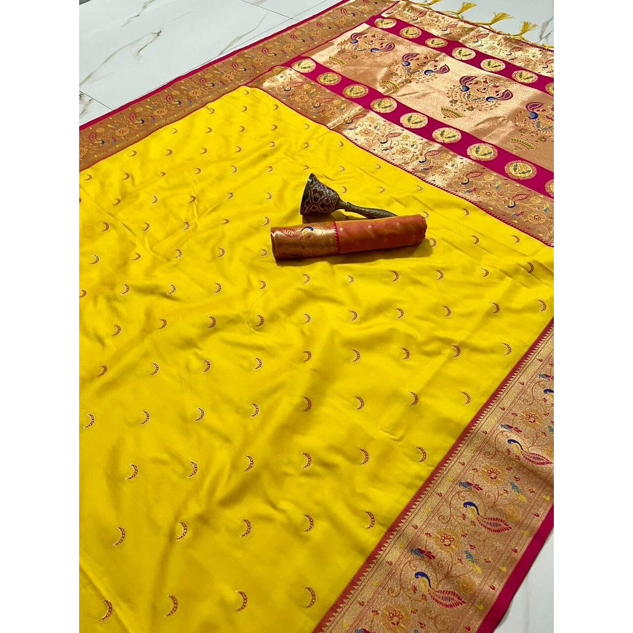 Panzora Woman's Pure Paithani Silk Saree With Unstitched Blouse Piece