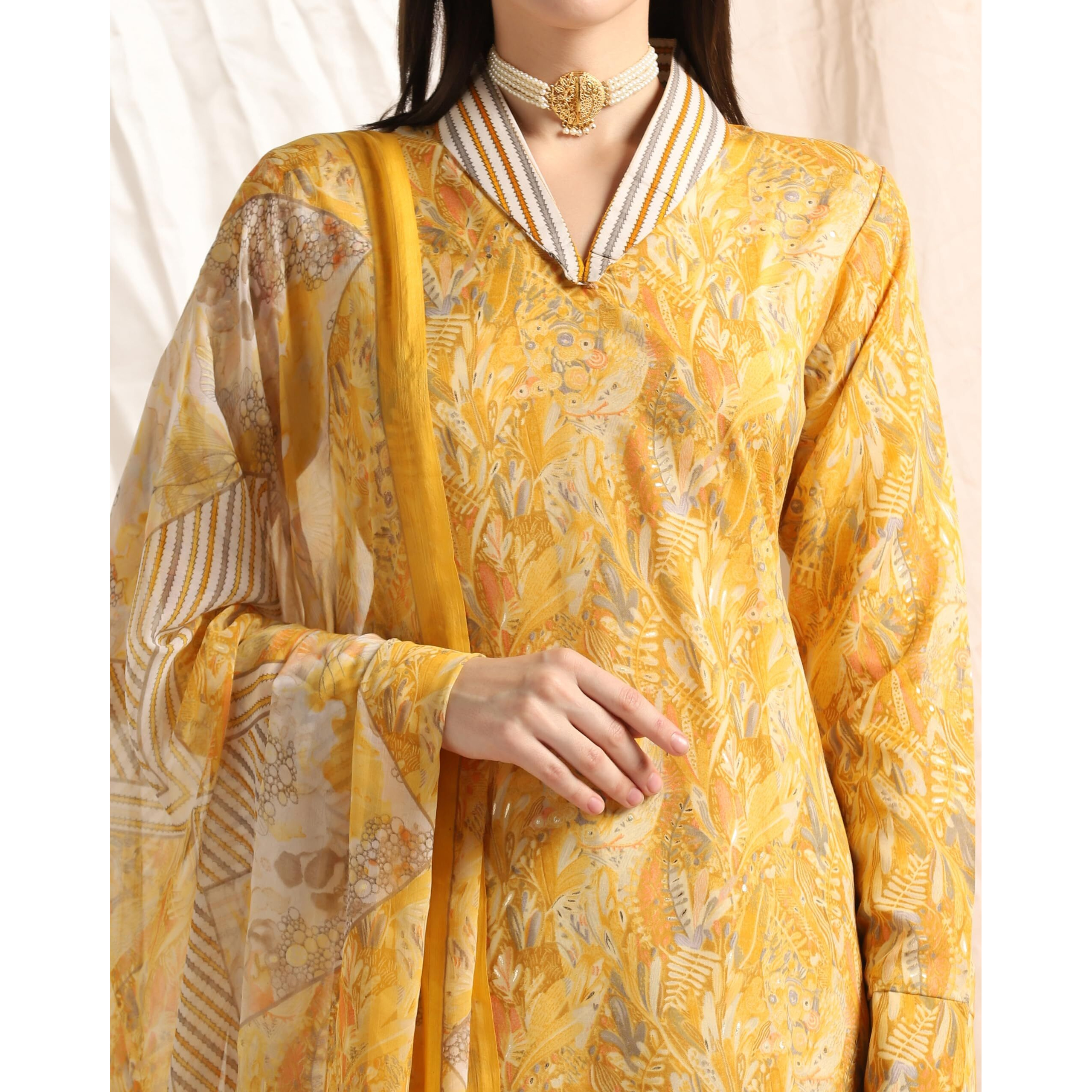Leriya Fashion Cotton Blend Floral Foil Printed Indian Ethnic Kurta with Pant Set for Women Fancy Patiyala Pant Set for Traditional Ceremony Party Office Wear Kurti Set (Small, Yellow)