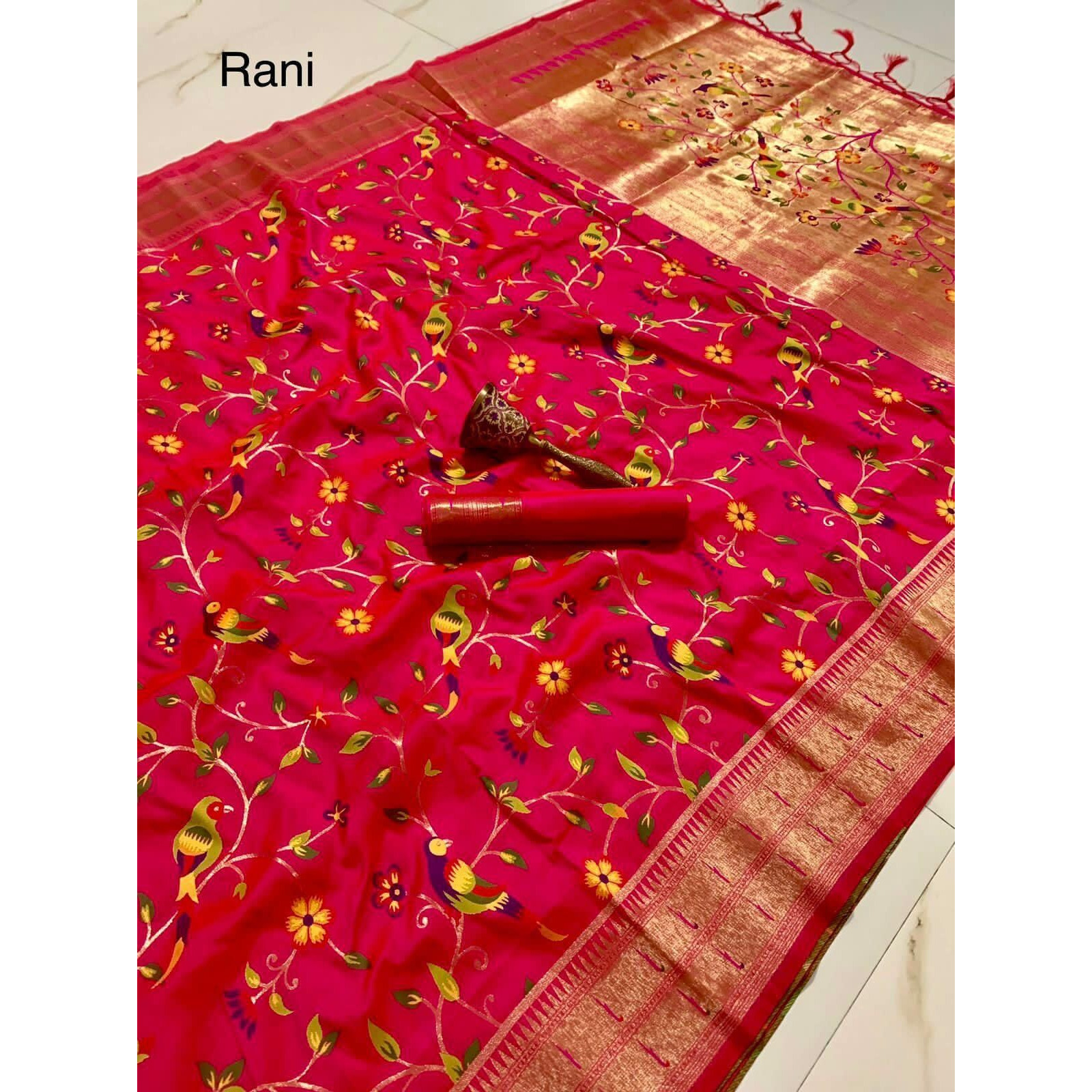 Panzora Woman's Rani Pure Soft Kanchipuram Paithani Silk Saree With Unstitched Blouse Piece.